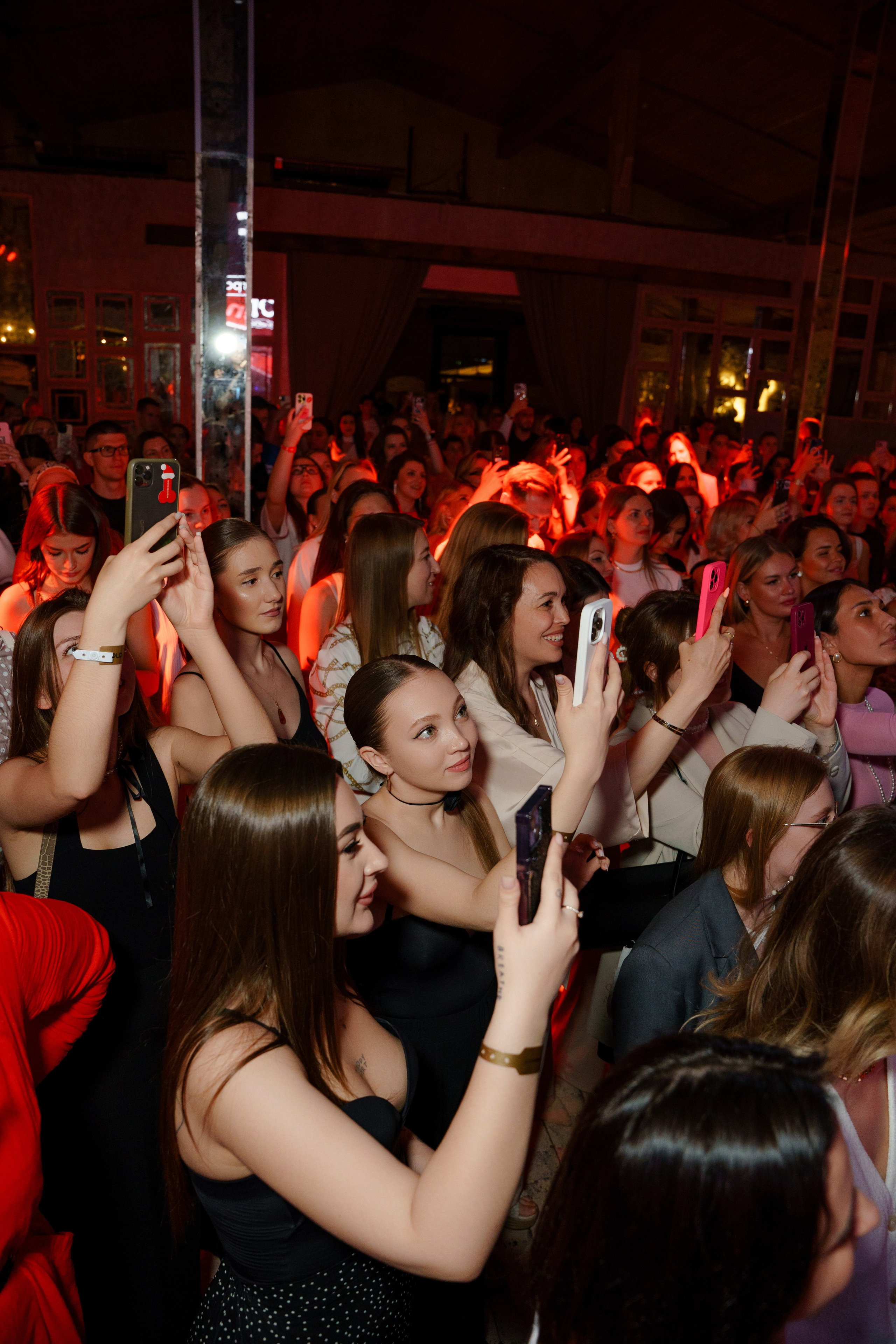 Фотограф на самую масштабную женскую конференцию в России WomenConf. Репортажный фотограф Москва Сергей Дружинин
