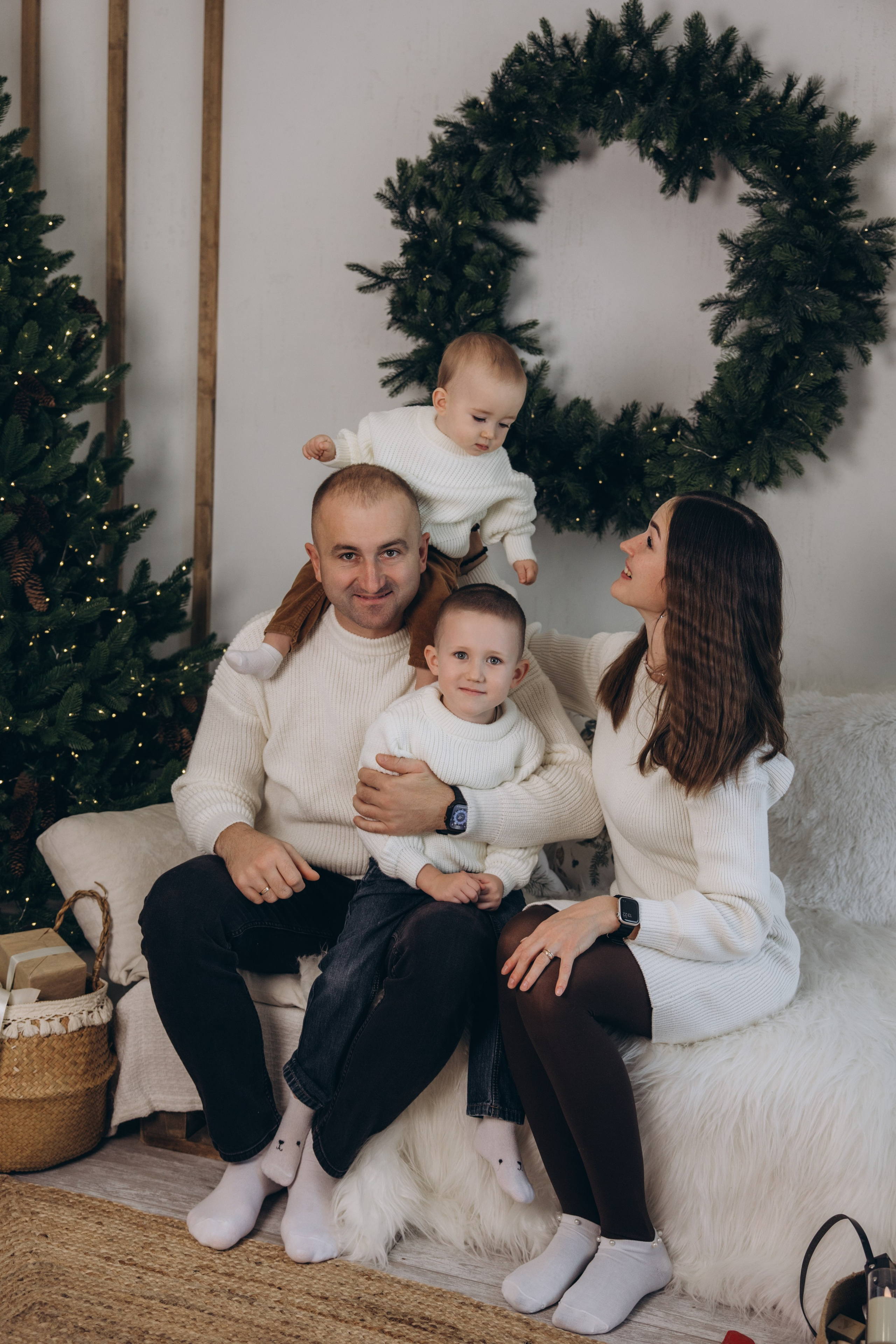 В студии 8 этаж. Свадебный, семейный фотограф в Иркутске Светлана Макаричева