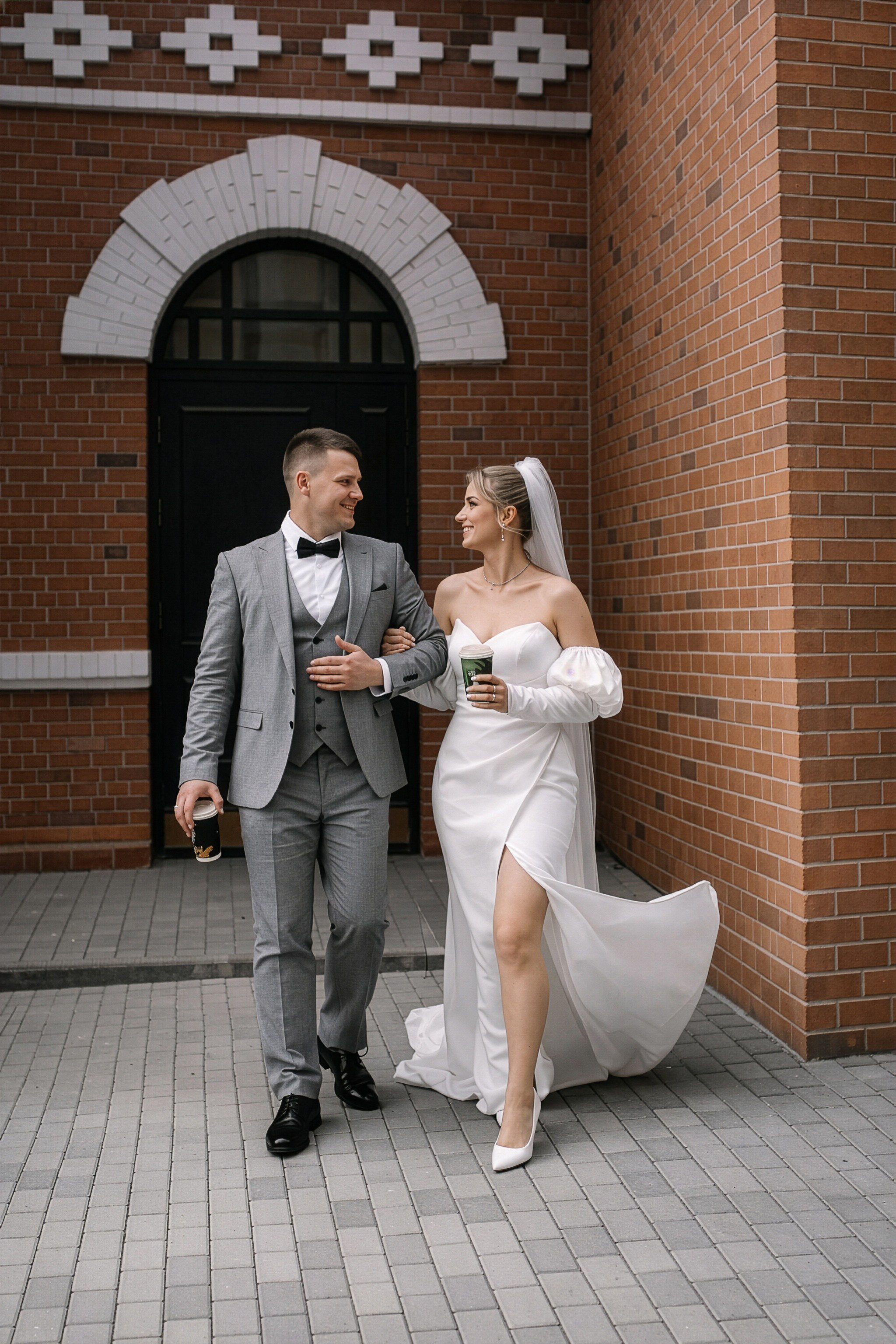 Свадебный фотограф в Екатеринбурге — Дмитрий и Анна в отеле Novotel. Фотограф Дмитрий Судаков — Свадебная и репортажная съемка в Екатеринбурге и Москве