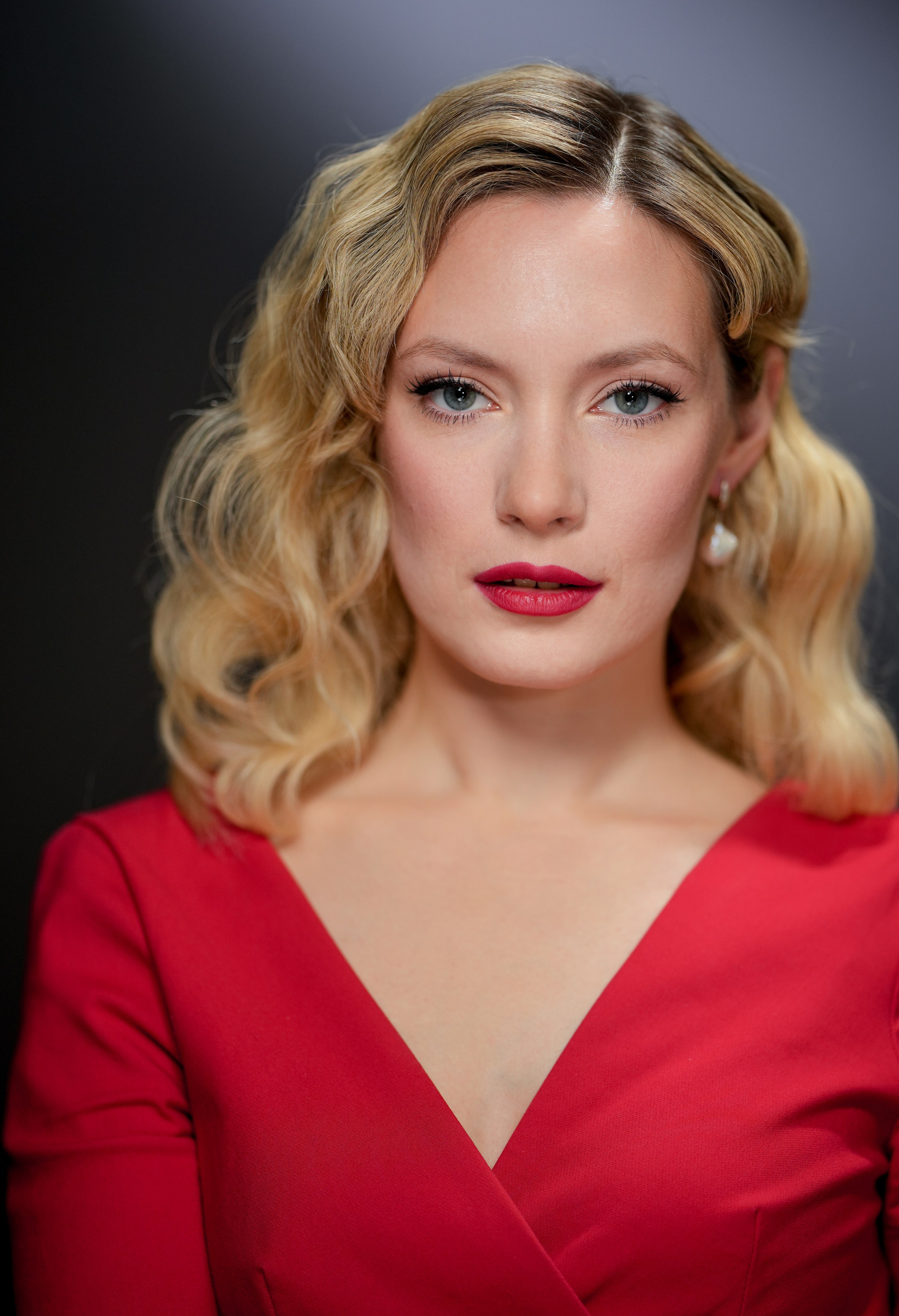 Актриса Зоя Дамье. Портретная съемка в Москве, студийный фотограф Игорь Фомин