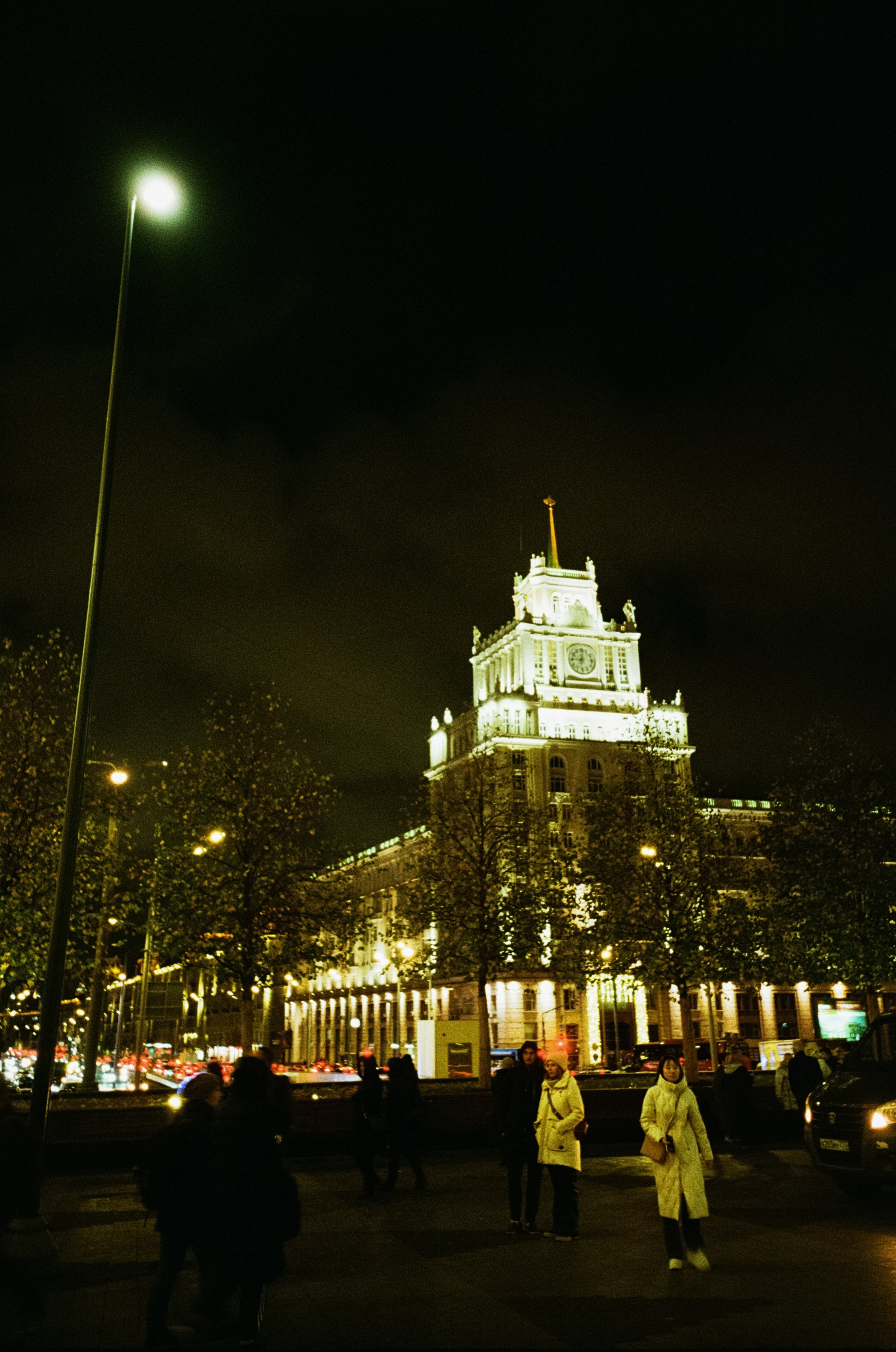 Осенние традиции. Пушкинский музей, театр Моссовета и концерт Розенбаума. Фотограф-документалист Мария Осокина