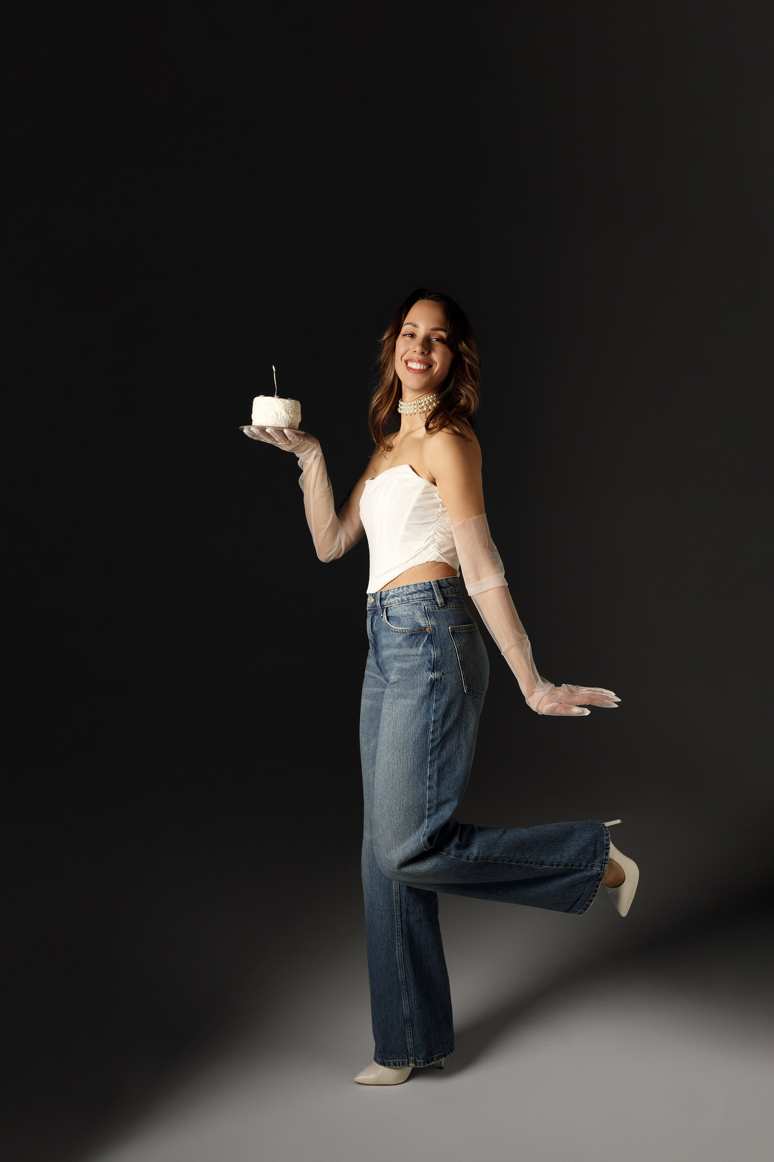 Юля (съёмка на циклораме). Фотограф в Москве Юлия Хамзина