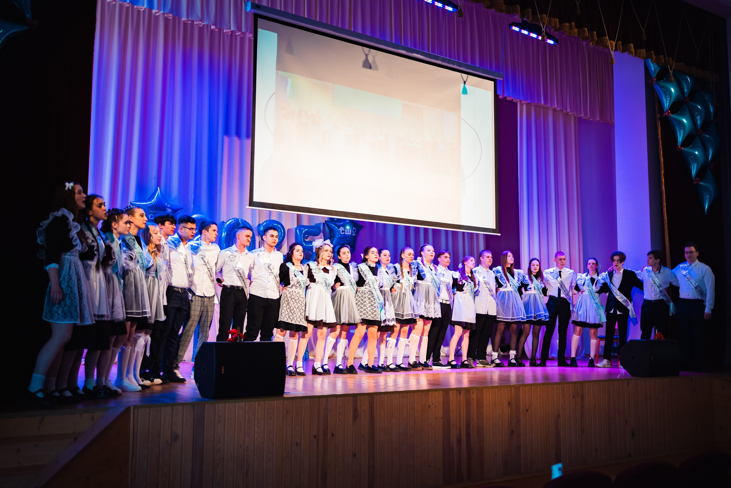 Последний звонок 2025. Свадебный и семейный фотограф в Рязани Датская Ксения