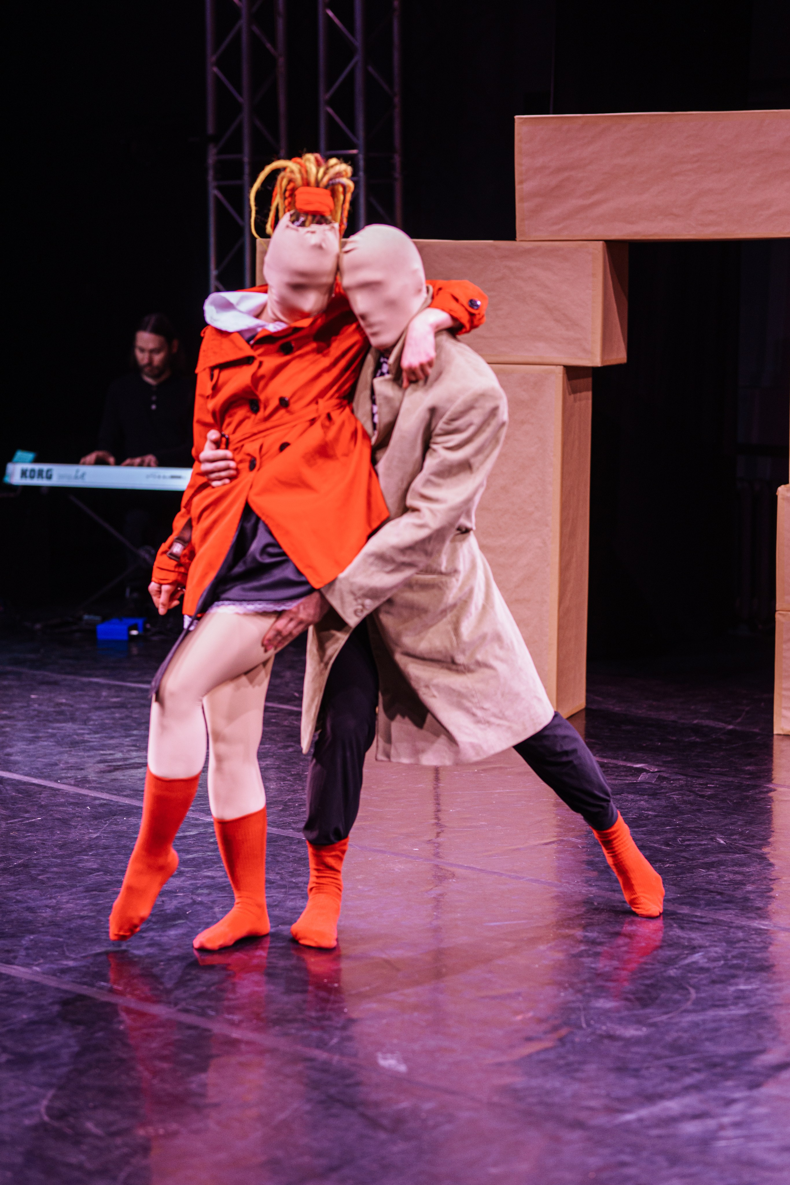 Нити «Игры разума». Фотограф Нинель Гюрсой, г. Москва