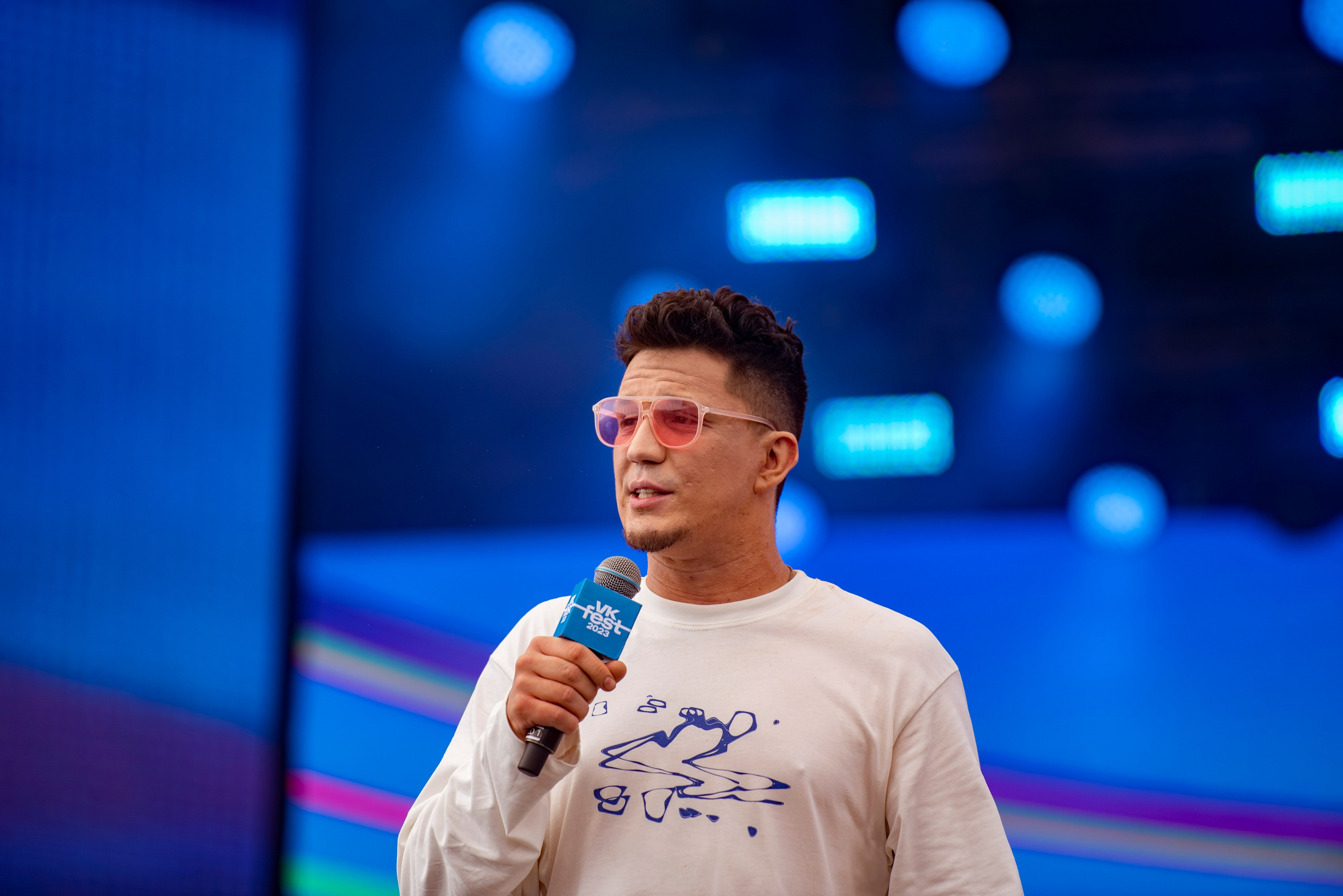 Фотограф на концерт. Свадебный, семейный, фэшн фотограф, школьный фотограф в Сочи