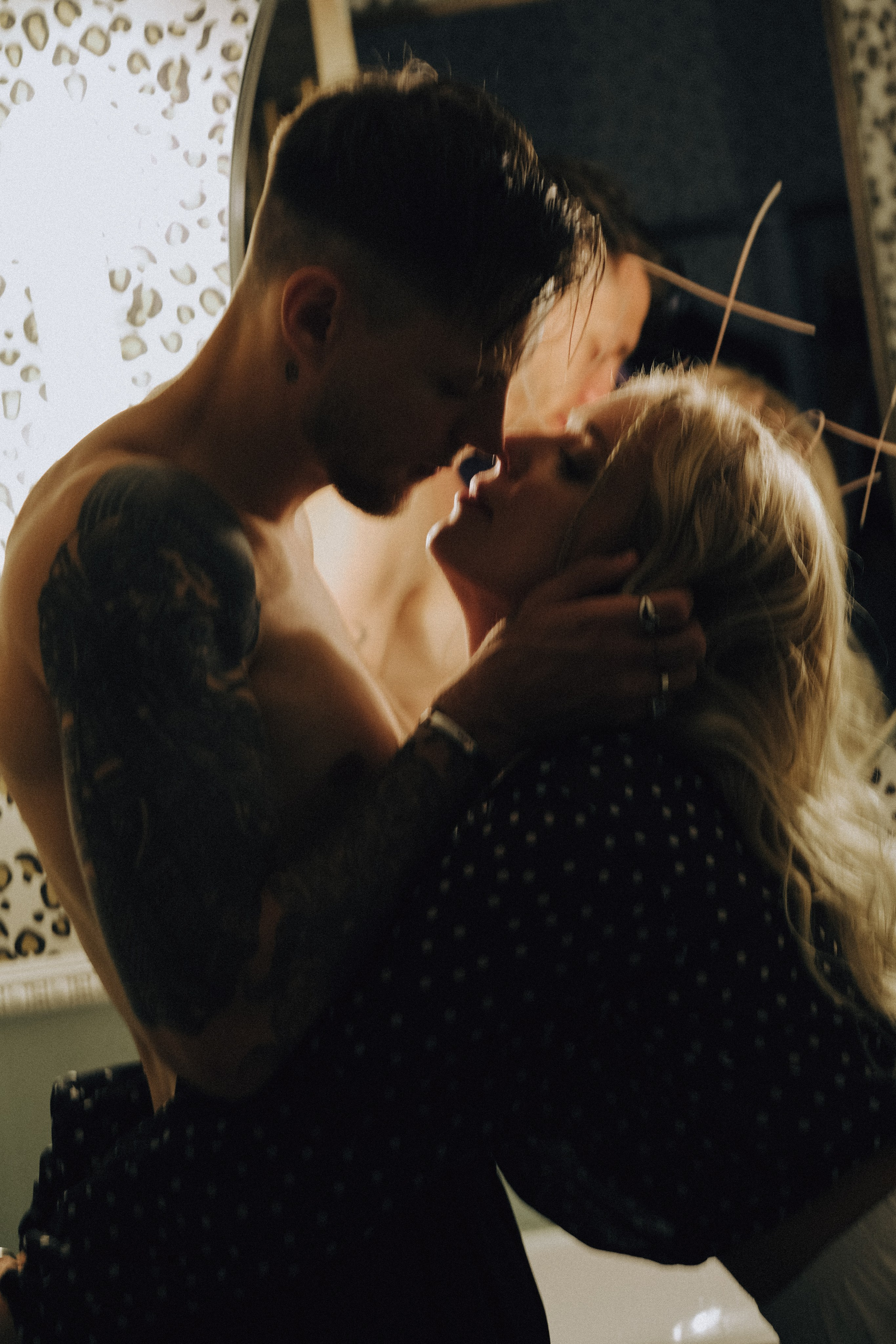 СВАДЕБНАЯ СЬЕМКА С КАБРИОЛЕТОМ В САНТК-ПЕТЕРБУРГЕ НА ПЕТРОГРАДКЕ В ОТЕЛЕ ПАНОРАМИКА. Профессиональный фотограф, Санкт-Петербург — Виктория Богомолова