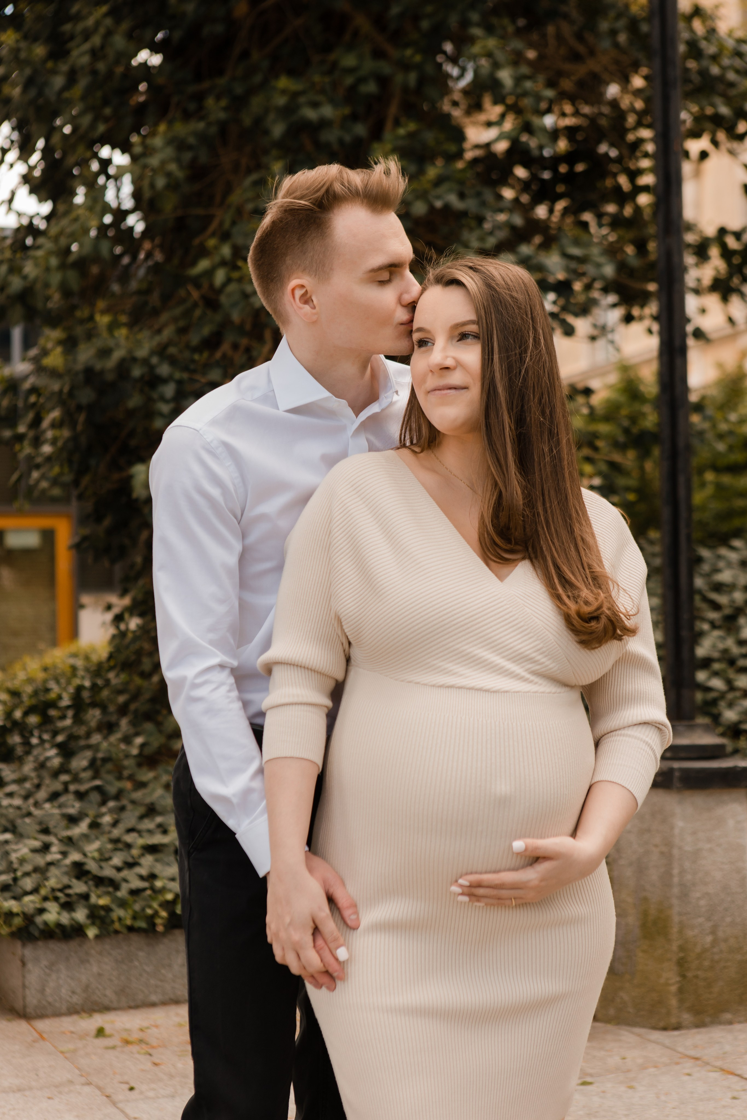 Семейная фотосессия Андрея и Марии. Видеосъемка и фотосъемка свадеб. Фотограф и оператор на свадьбу. Видеосъемка подкастов, собственная видео-фотостудии. Предметная фотосъемка