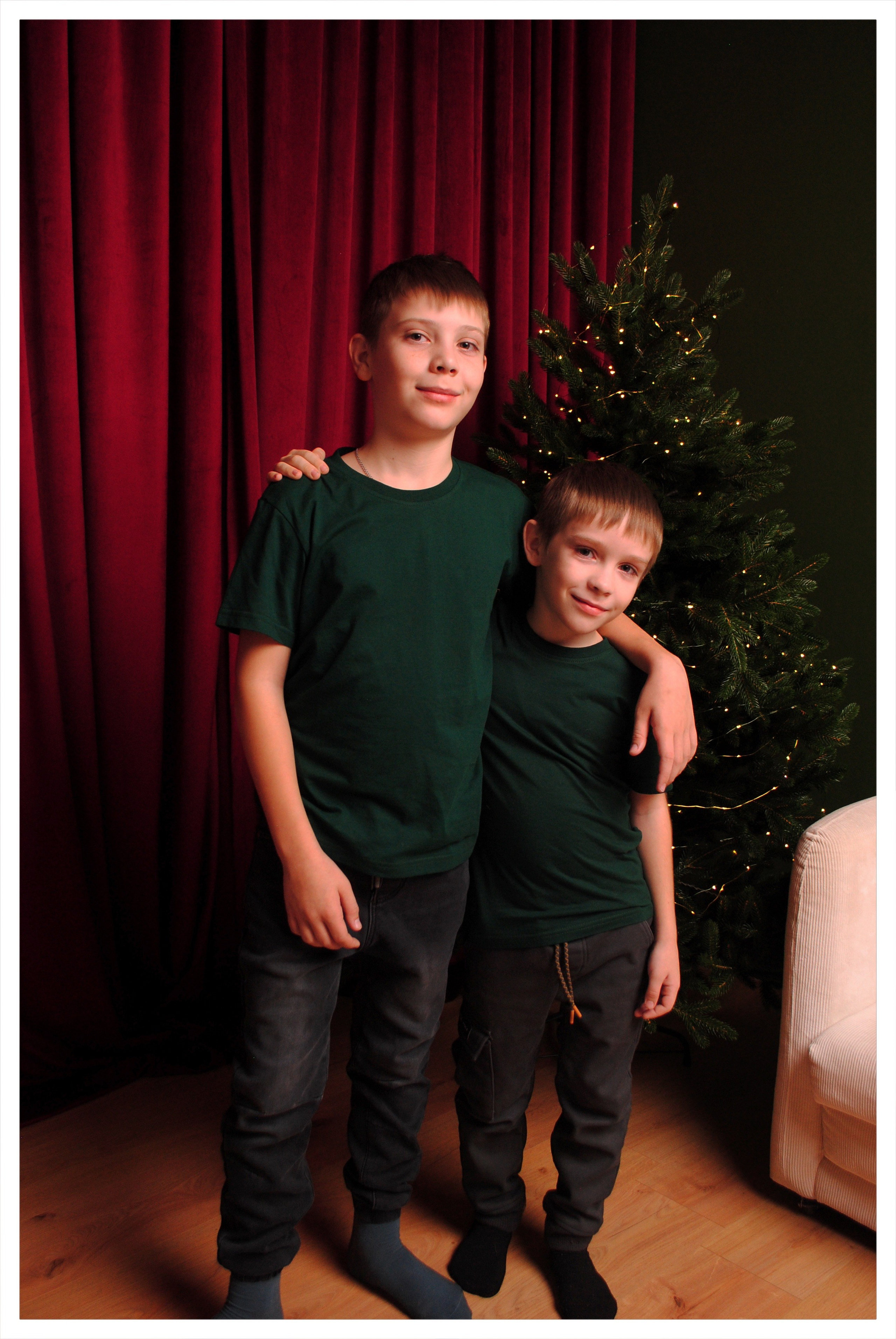 Мария и семья. Фотограф Мария Мусаелян