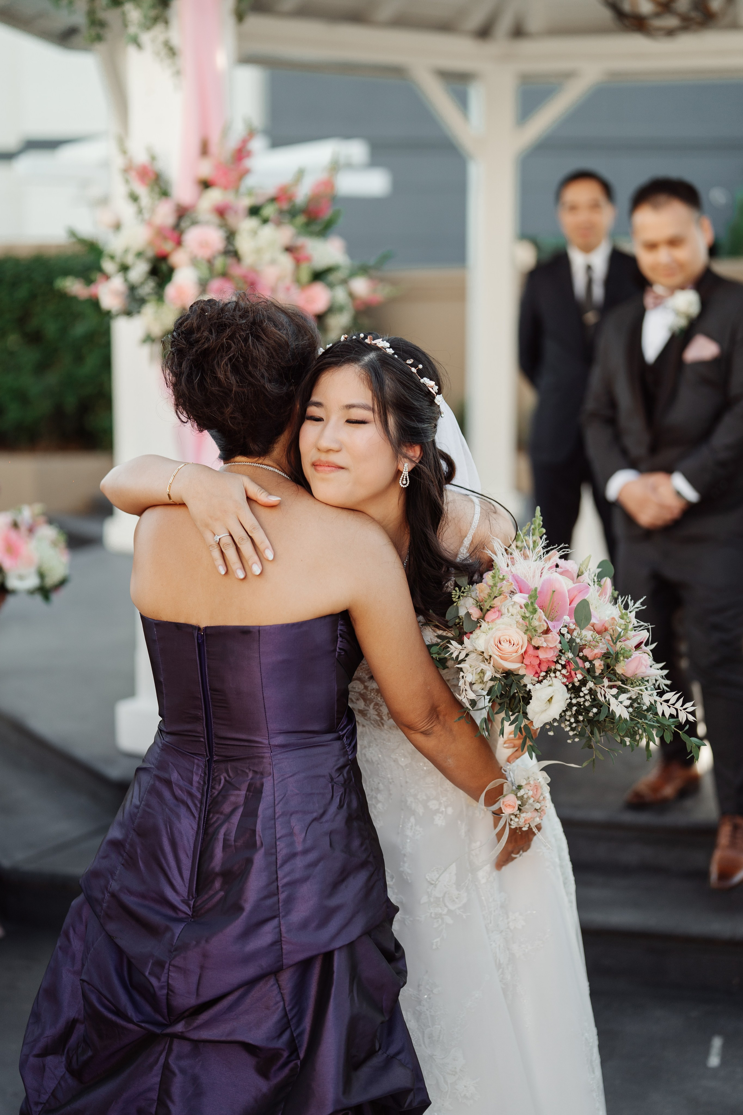 2025-08-16_AndreaChristopher. Ретушер Зенькевич Света