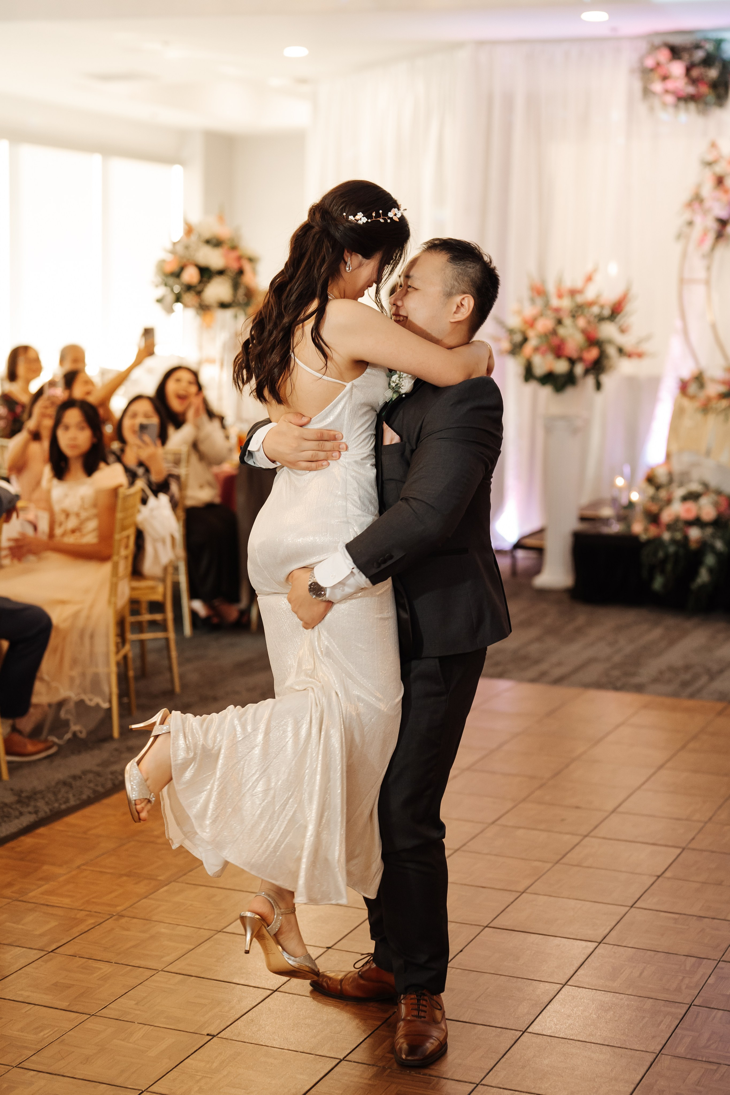 2025-08-16_AndreaChristopher. Ретушер Зенькевич Света