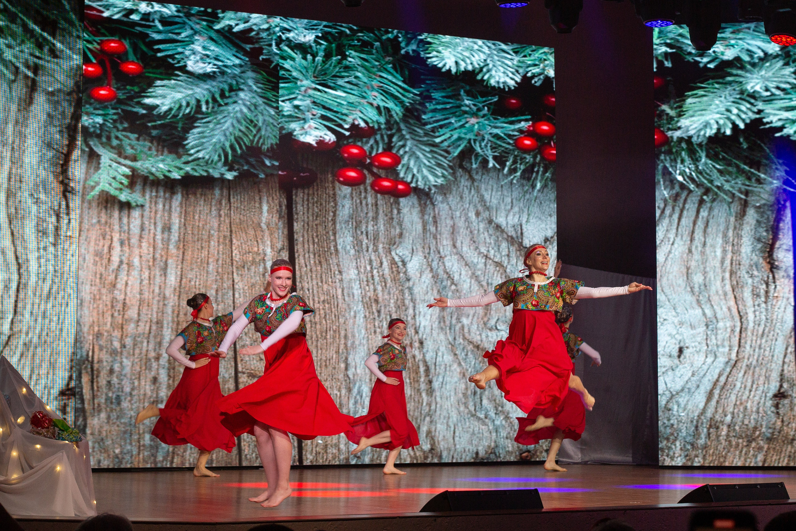 Танцевальный спектакль. Фотограф в Новосибирске Краснова Евгения