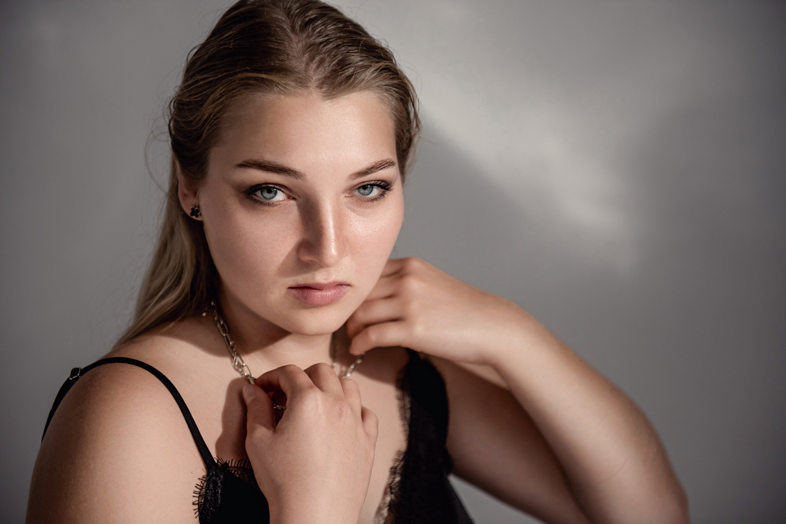 Студийные съемки в Брянске. Профессиональный фотограф Брянск