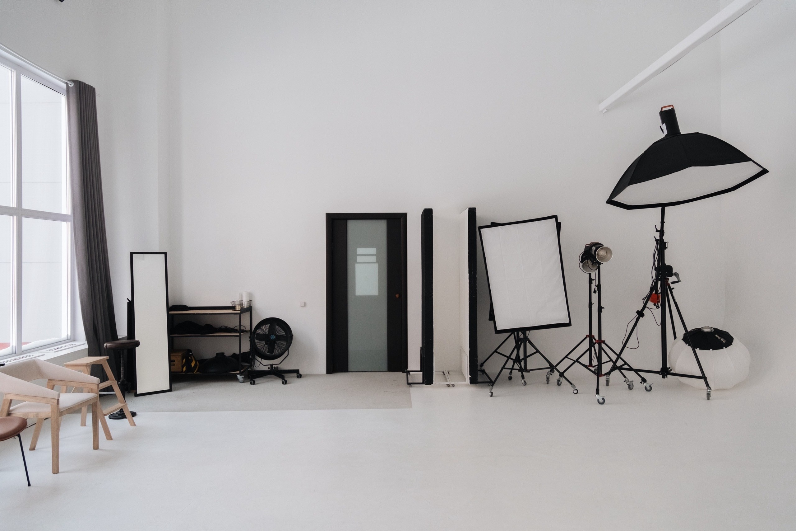 Фотостудия Циркуль. Циклорама 70. Фотограф Пирумян Анна. г. Сургут, г. Воронеж