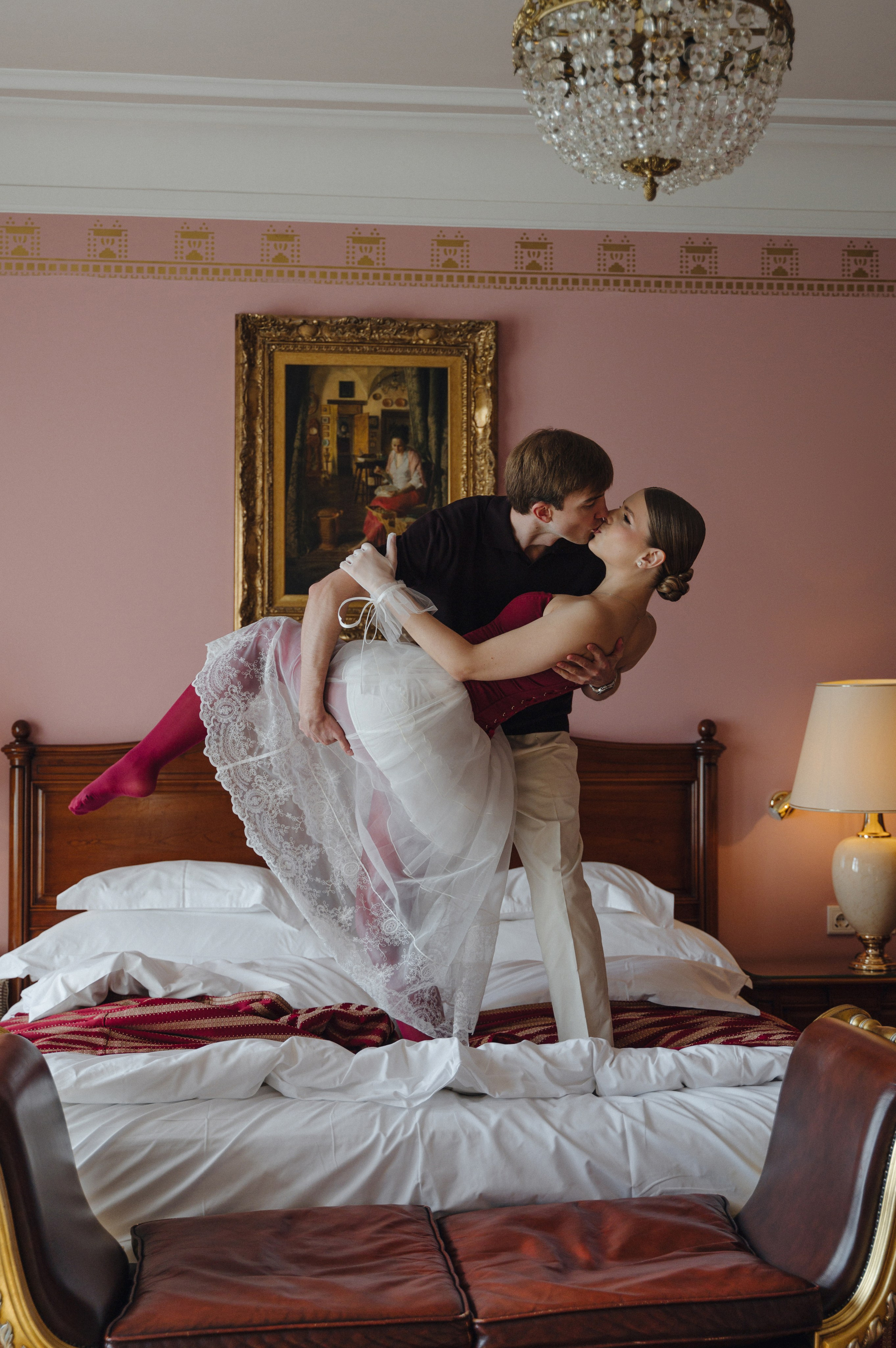 Дмитрий и Луиза. Гостиница Националь и ресторан Белуга. Свадебный фотограф Москва и Санкт-Петербург. Анастасия Чудина