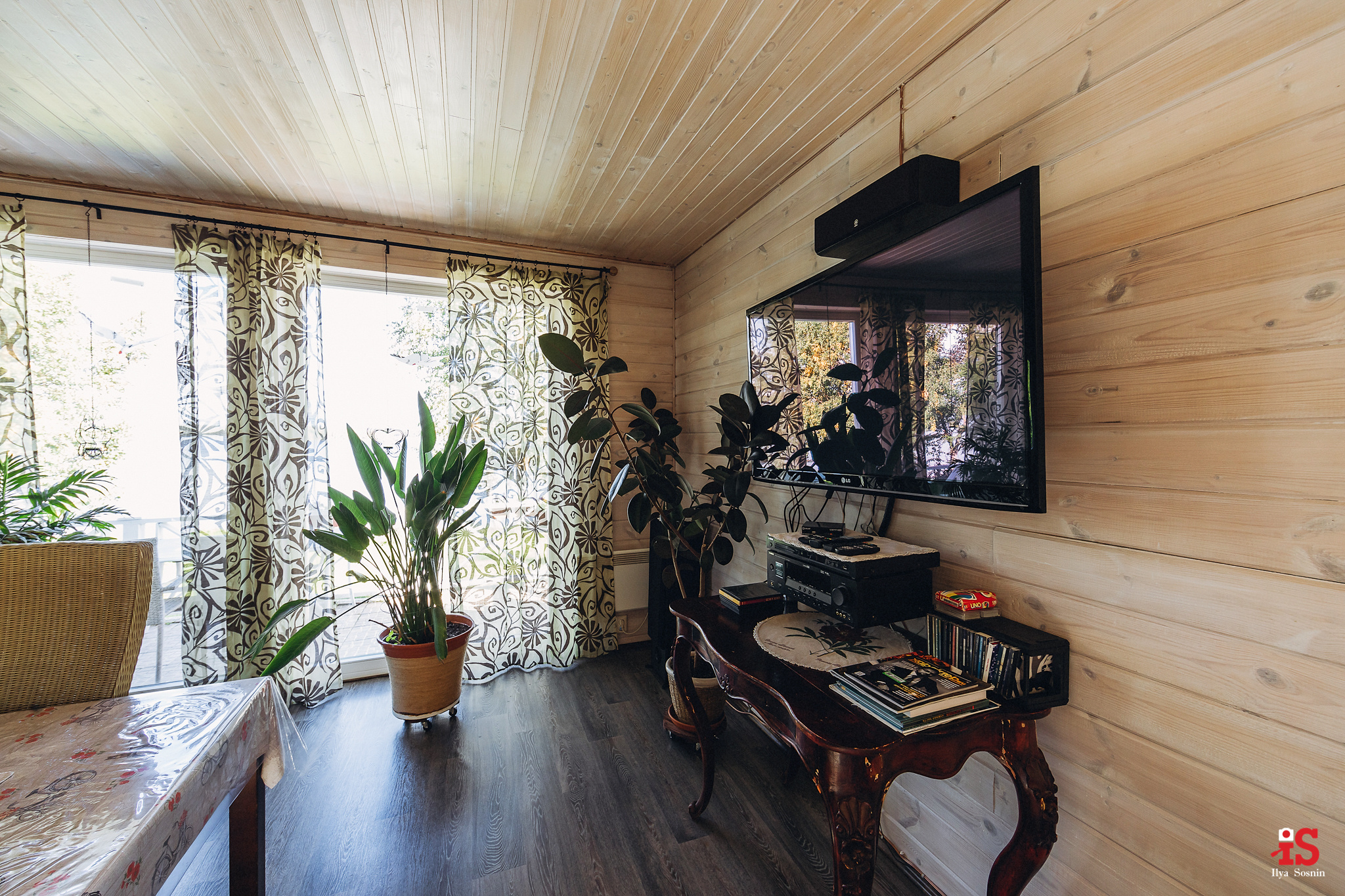 Интерьерная  фотосъемка, фото для гостиницы, фотосъемка отелей, фото для турбизнеса, фото номеров отелей, фото ресторана, фото меню отеля, конференц зал, гостевой дом в карелии, лучший фотограф интерьеров Петрозаводск Карелия, турбаза в Карелии, экскурсии по Карелии, Кижи, Петрозаводск, Илья Соснин