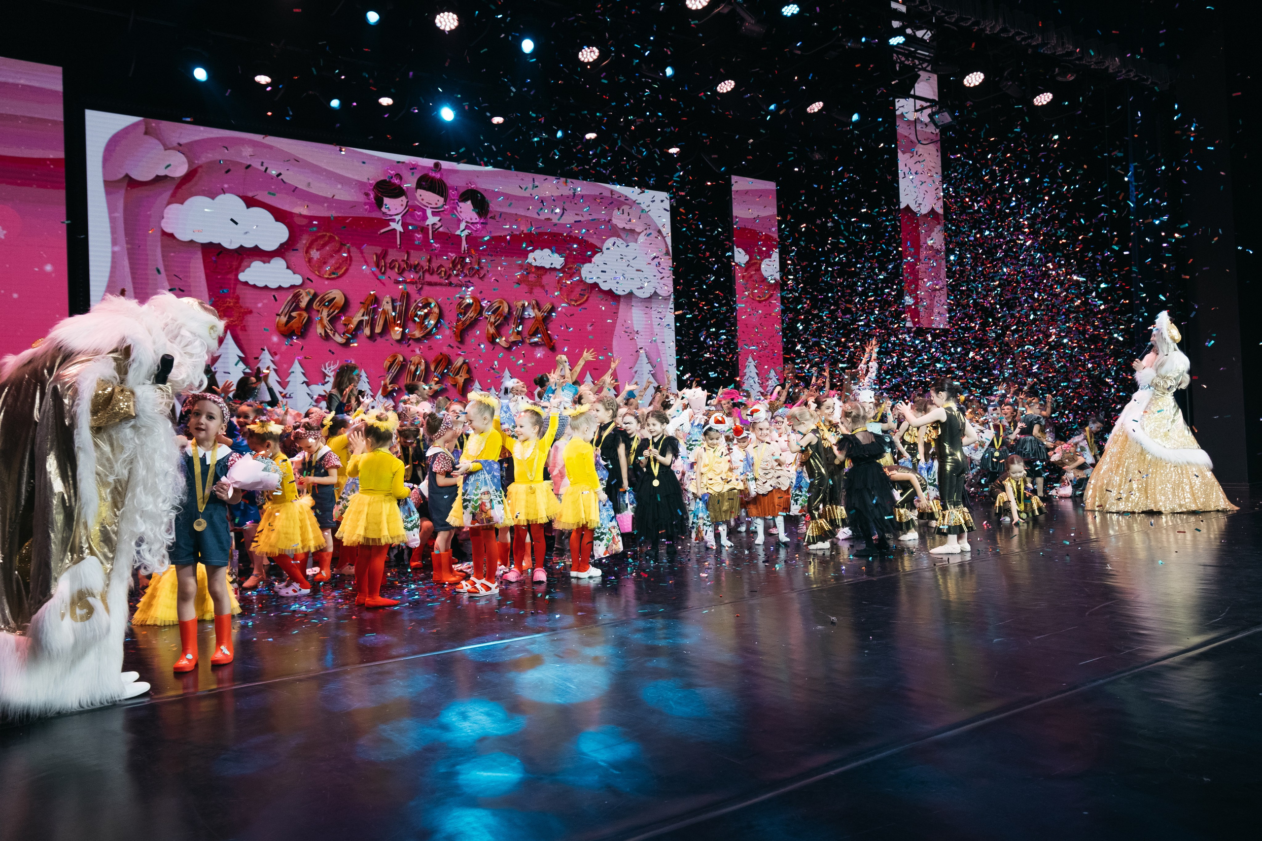 СурГУ 23.12.23. Репортажный и свадебный фотограф в Сургуте