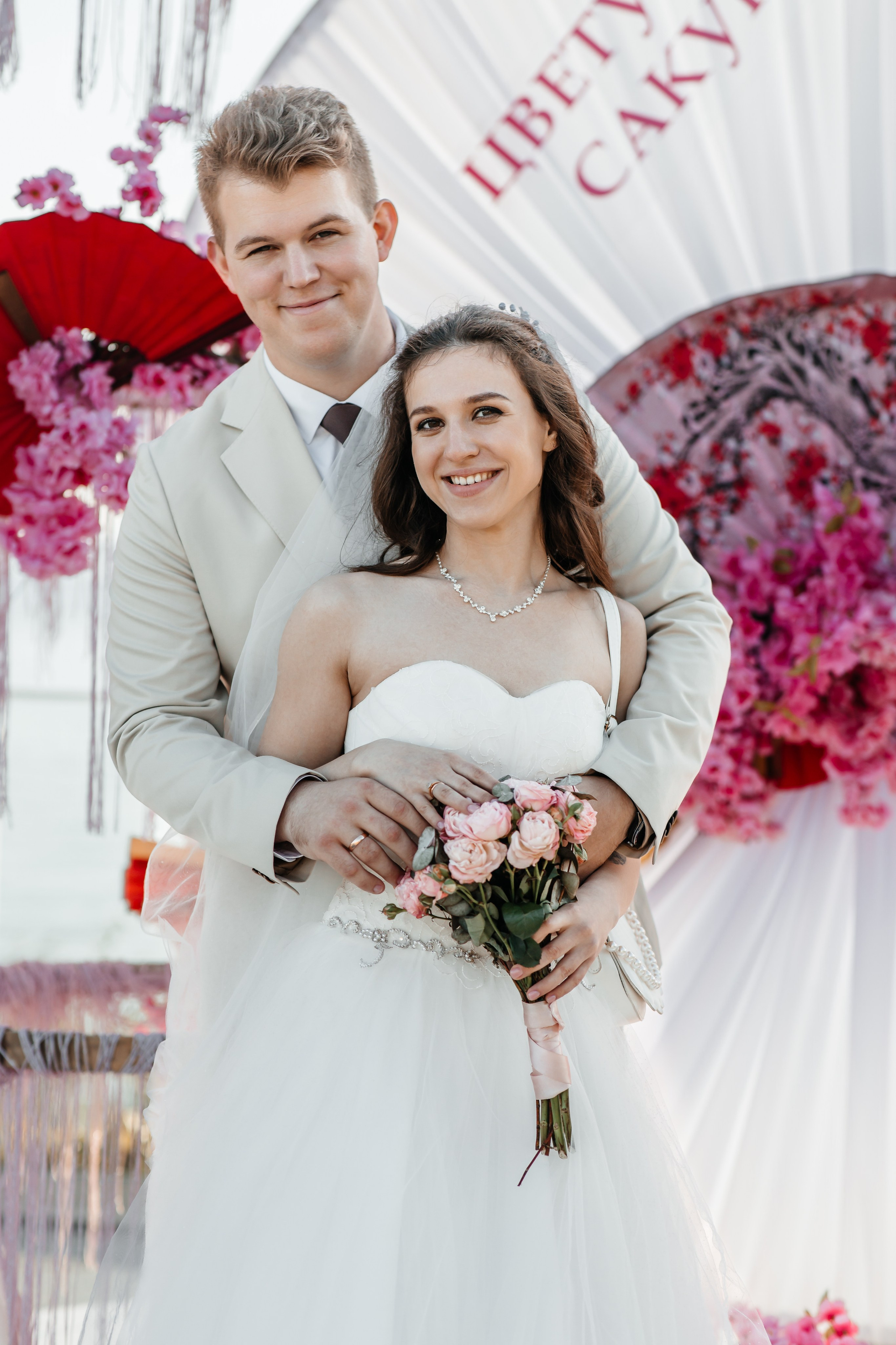 Сакура в Японском саду. Анонс свадьбы для Никиты и Марины. Свадебный фотограф в Крыму и Севастополе Ольга Баскакова