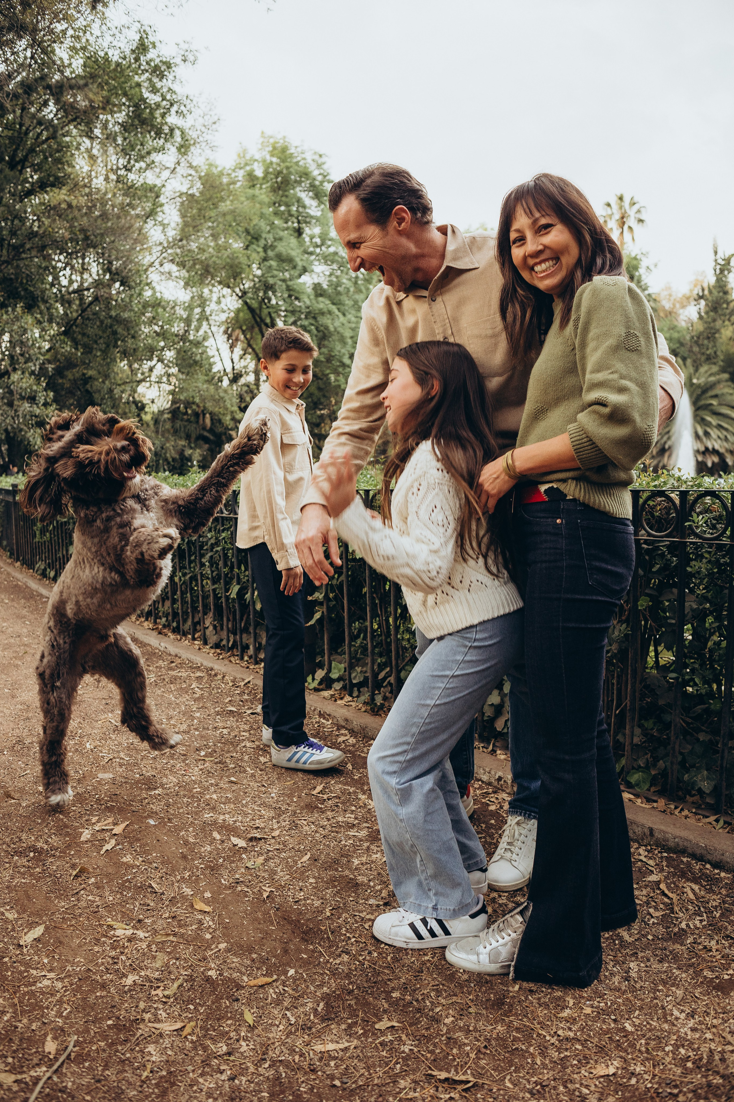 Атена, Роберт, Рави, Найа и Тахин. Irina Krokhaleva. Family & couple photographer in Yekaterinburg, Russia