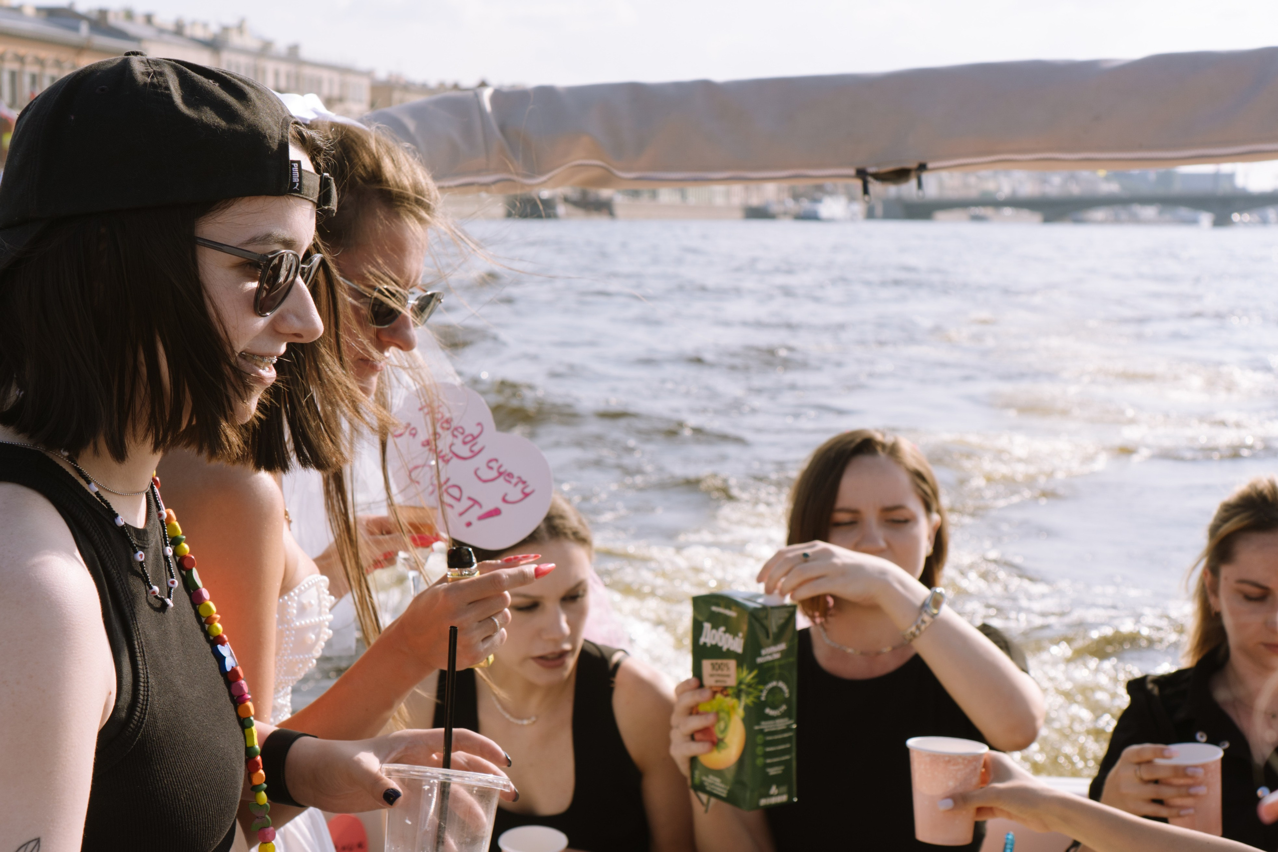 ДЕВИЧНИК НА КАТЕРЕ. Профессиональный фотограф, Санкт-Петербург — Виктория Богомолова