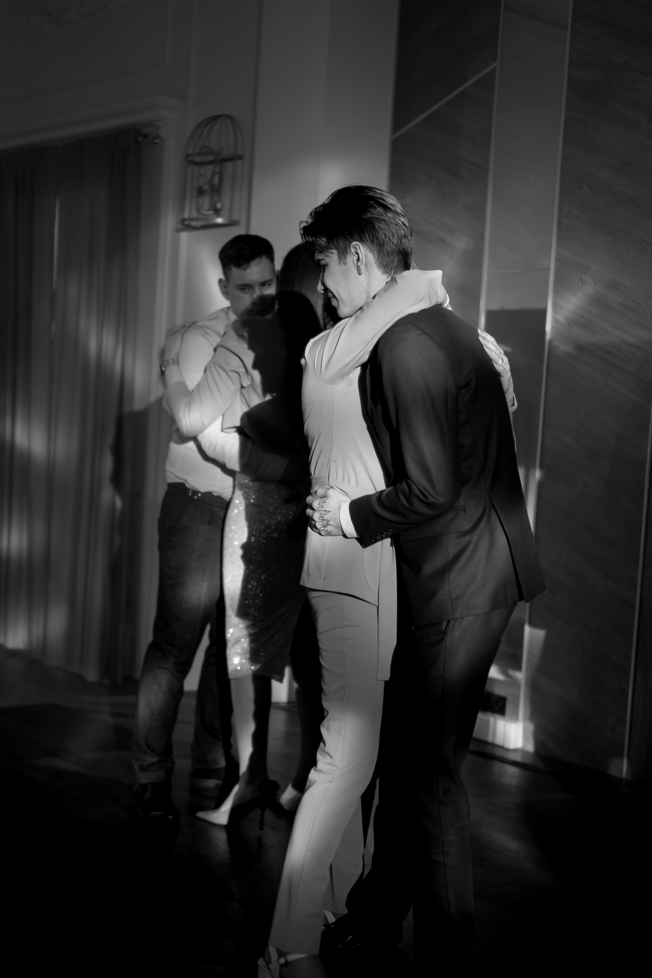 СВАДЕБНАЯ СЬЕМКА СБОРОВ В ОТЕЛЕ И ВЫЕЗД НА ЦЕРЕМОНИЮ (СНЯТО В СИБИРЕ В НИЖНЕВАРТОВСКЕ). Профессиональный фотограф, Санкт-Петербург — Виктория Богомолова