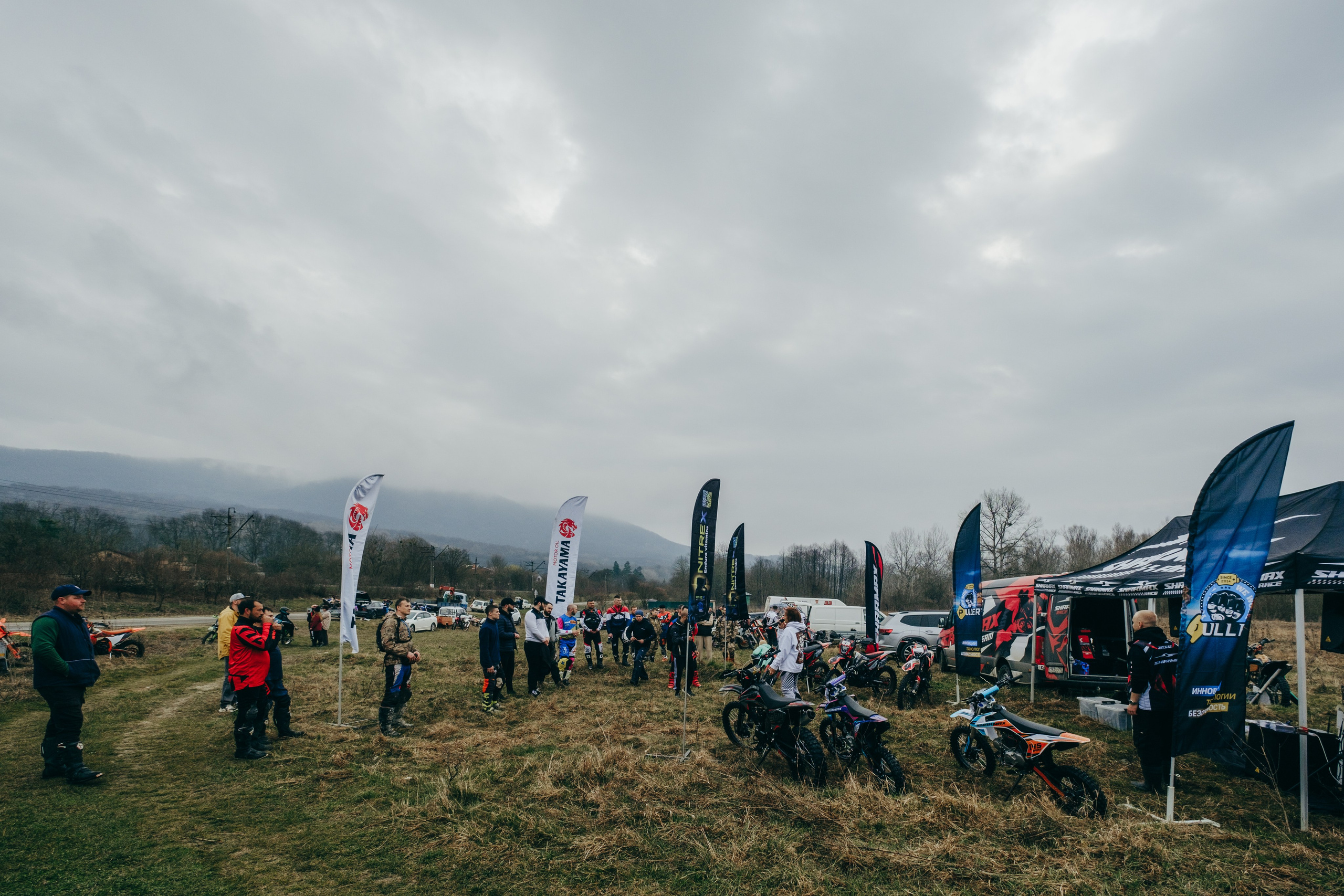 Съемка для Sharmax Moto в Горячем Ключе. Свадебный фотограф Денис Ожигин в Краснодаре и крае. Эмоциональная и стильная съемка вашего дня