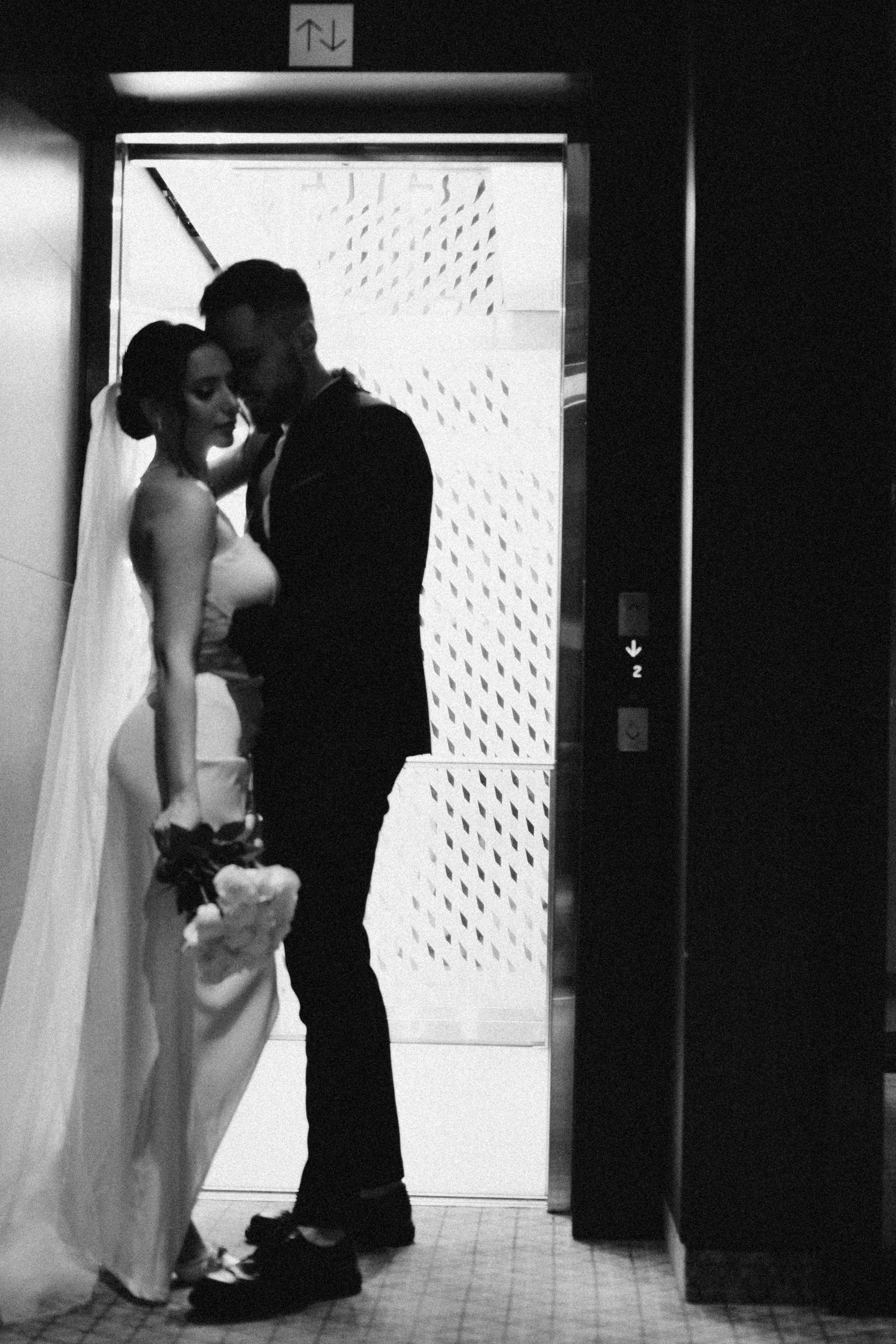 СВАДЕБНАЯ СЬЕМКА СБОРОВ ЖЕНИХА И НЕВЕСТЫ В ОТЕЛЕ И ТАКЖЕ ФОТОСЕССИИЯ В ОТЕЛЕЕ МЕГАПОЛИС БРЯНСК. Профессиональный фотограф, Санкт-Петербург — Виктория Богомолова