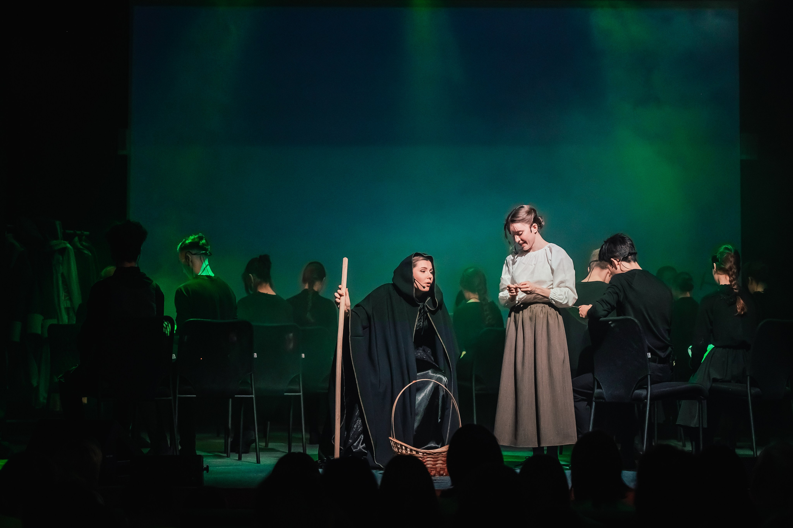 Спектакль «Золушка. Игра в сказку.». Художник по свету Максим Сергачев