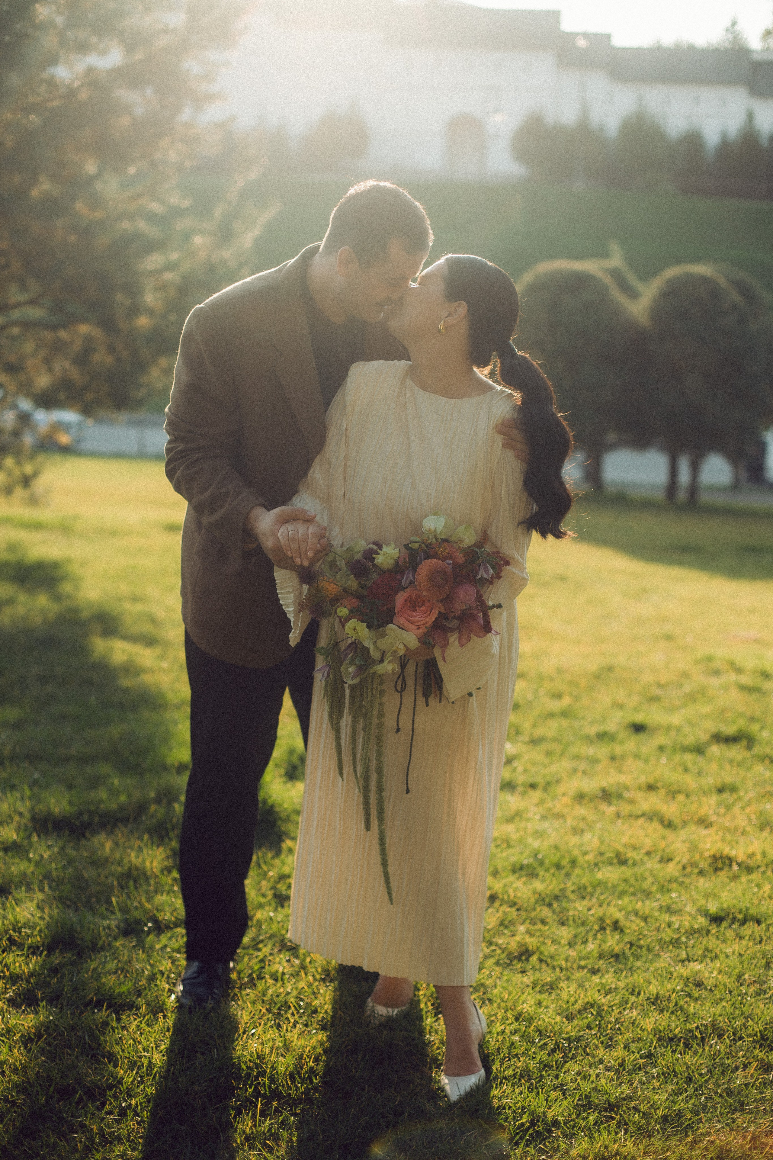 Регистрация и прогулка Софьи и Дениса. Фотограф любви в городе Казань