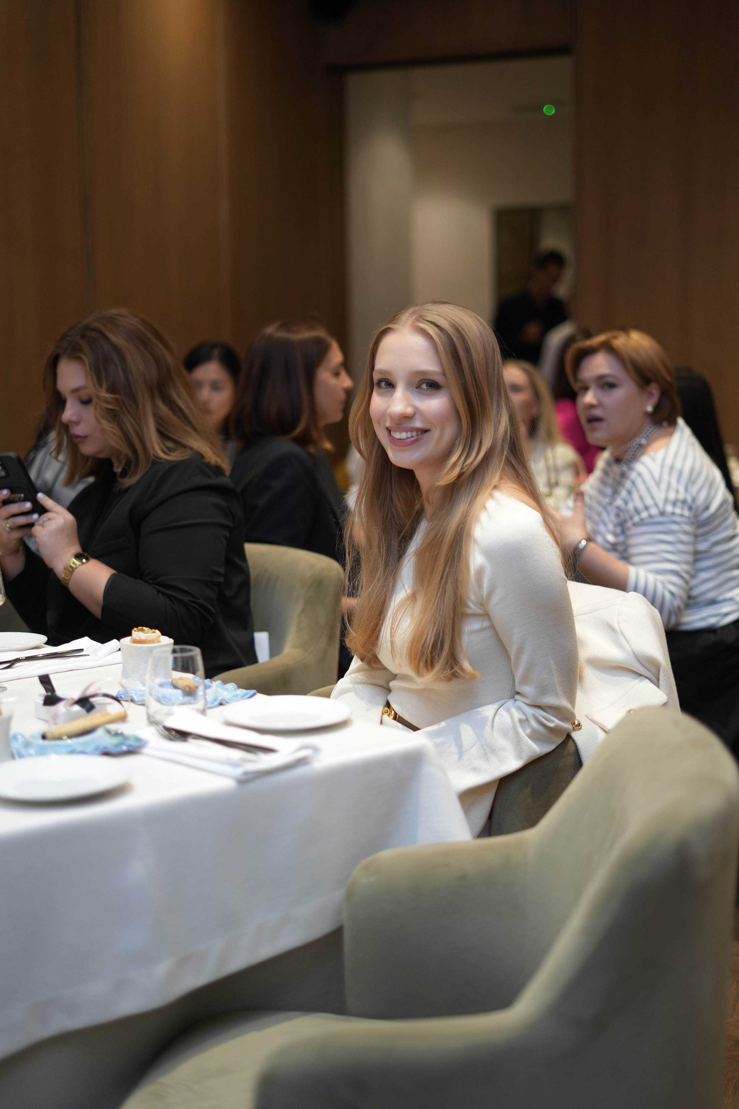 Проект Емельяненковой Натали Возвращение во Францию. Фотограф Волгоград Анастасия Ли
