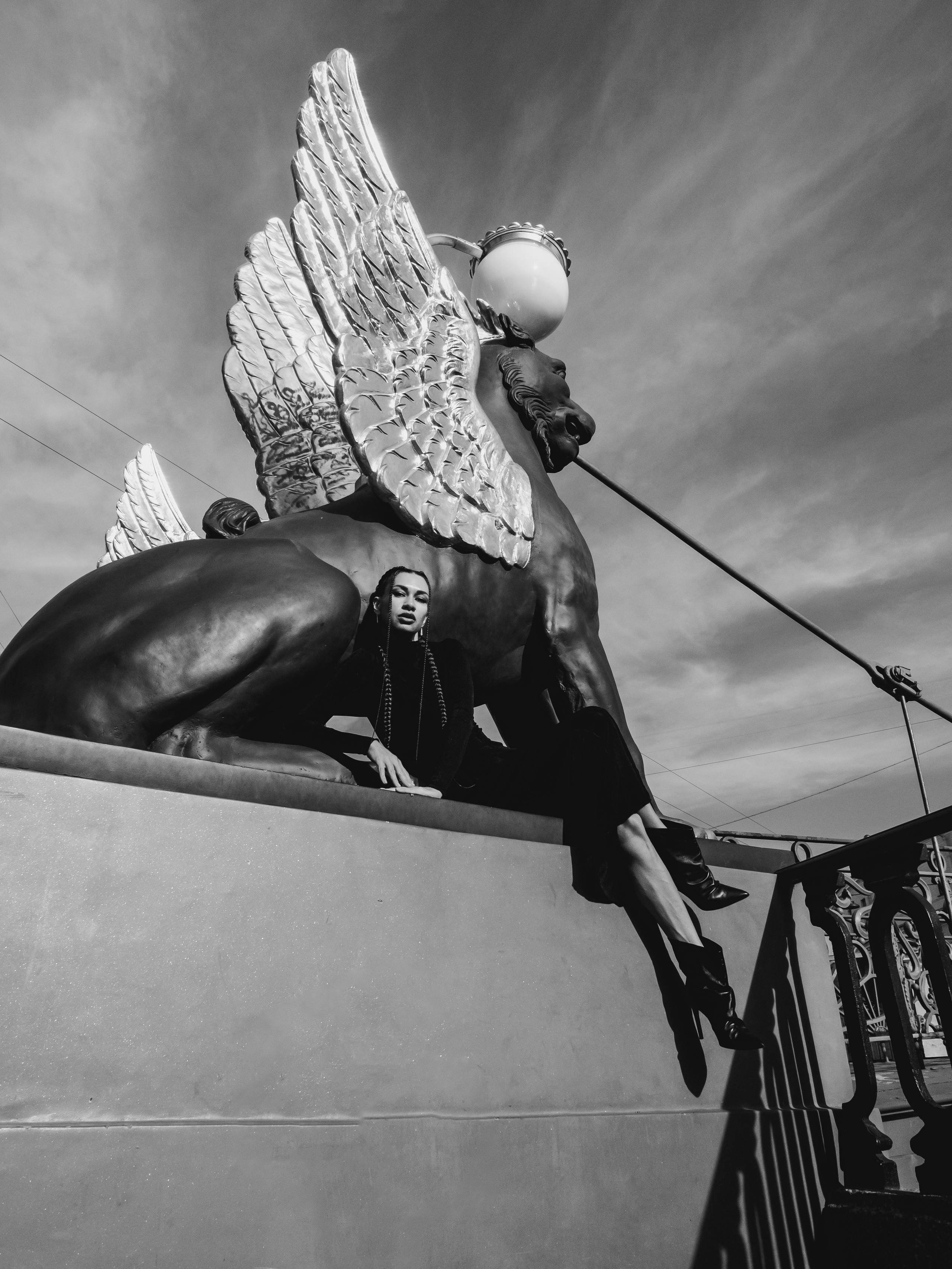 Фотосессия на Банковском мосту в Питере