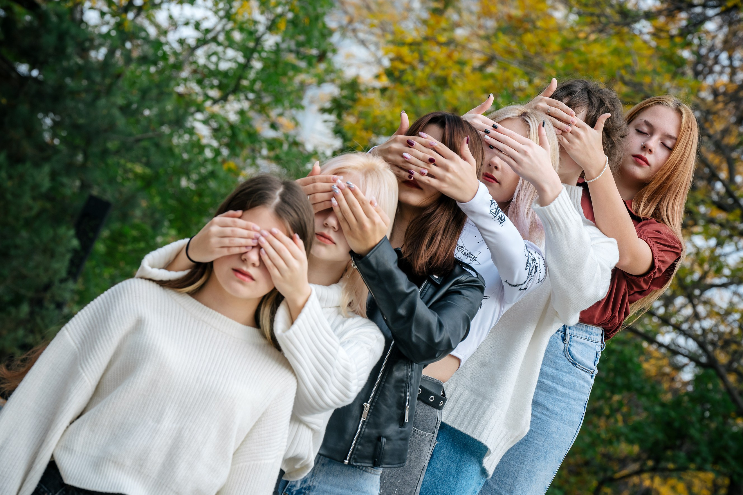 Фотографии с одноклассниками. Выпускные альбомы, школьные фотосессии в городе Новороссийске