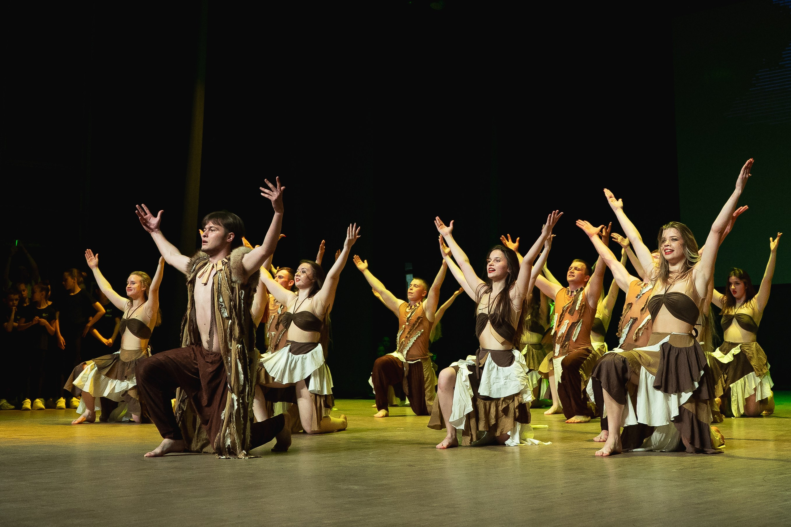 Отчётный концерт танцевально-спортивного клуба «PULSE». Портретный и репортажный фотограф в Воронеже: Анастасия Пузикова