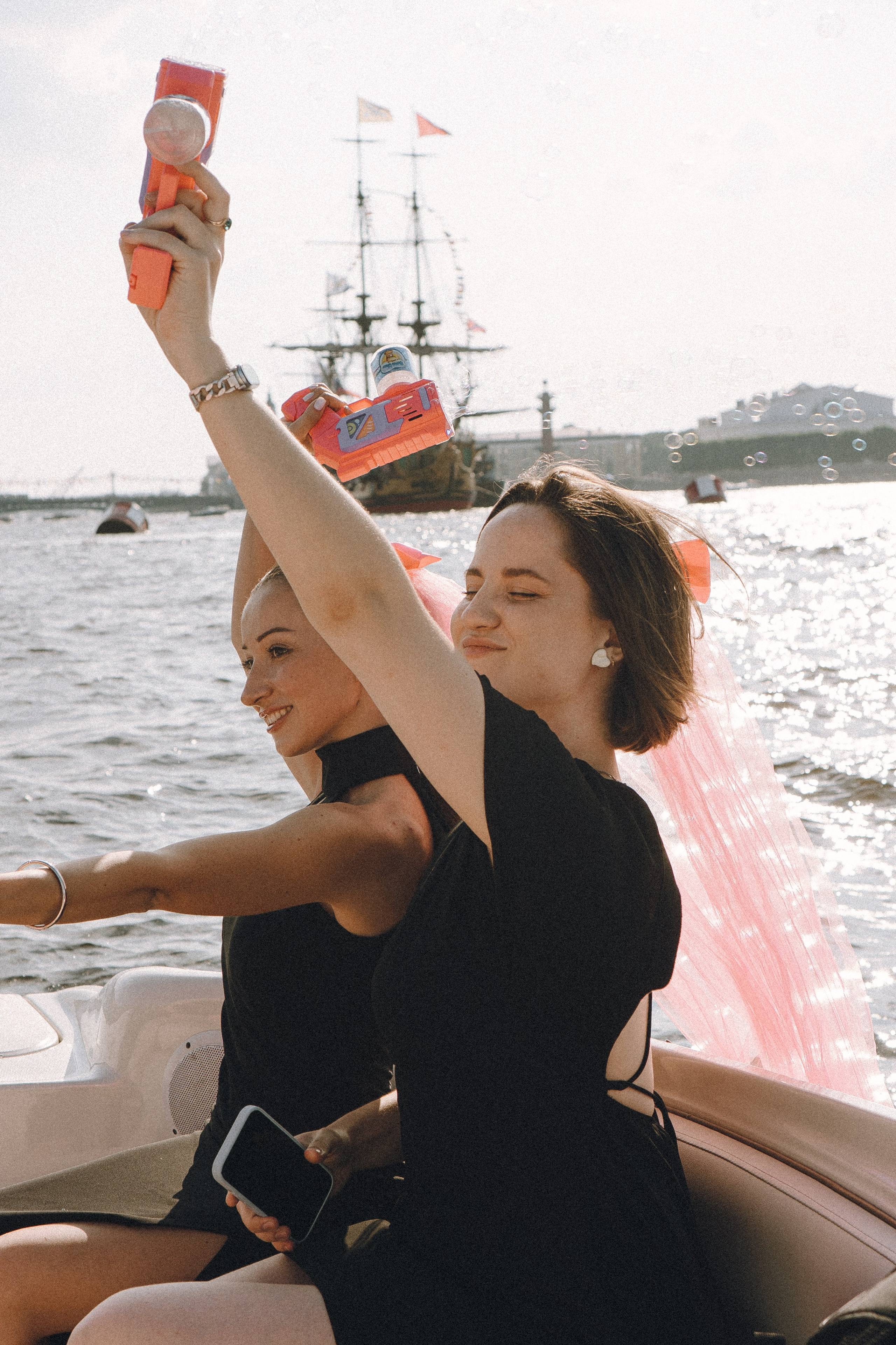 ДЕВИЧНИК НА КАТЕРЕ. Профессиональный фотограф, Санкт-Петербург — Виктория Богомолова
