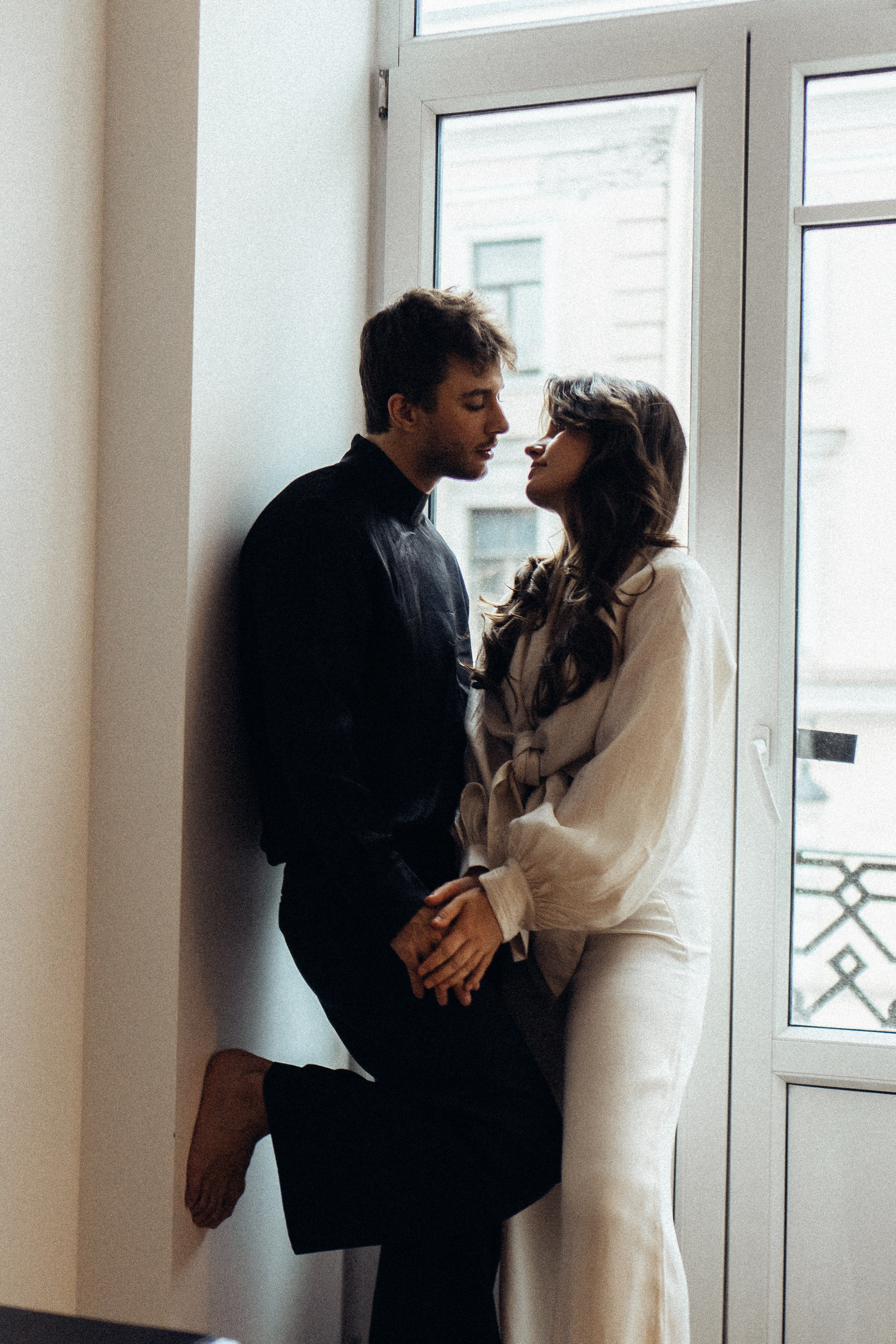 УТРО ЖЕНИХА И НЕВЕСТЫ В ПИТЕРСКОЙ КВАРТИРЕ И СЬЕМКА С СВАДЕБНЫХ ОБРАЗАХ. Профессиональный фотограф, Санкт-Петербург — Виктория Богомолова