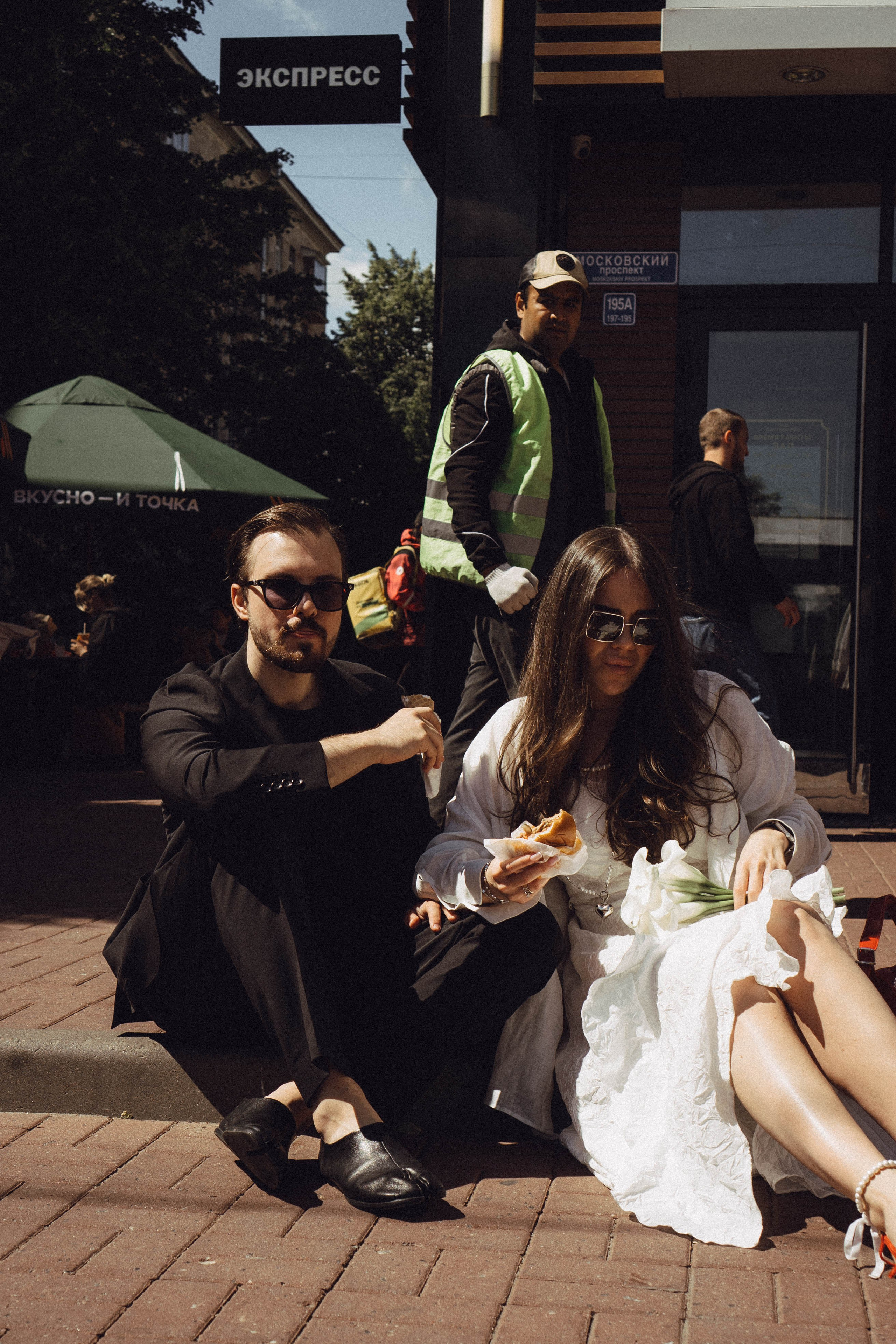 СВАДЕБНАЯ СЬЕМКА В ПАРКЕ ПОБЕДЫ И ПРОГУЛКА ПО МОСКОВСКОМУ ПРОСПЕКТУ. Профессиональный фотограф, Санкт-Петербург — Виктория Богомолова