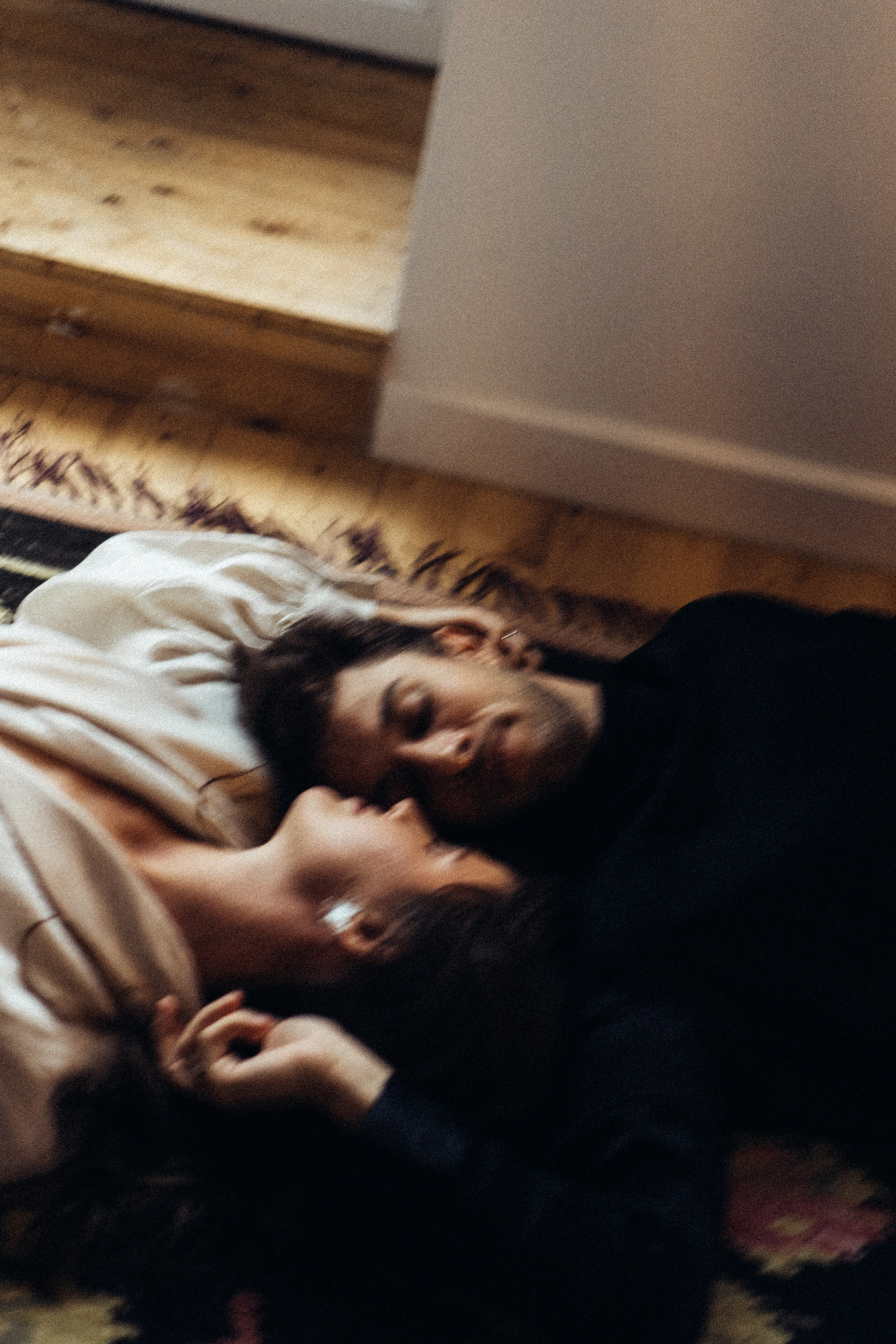 УТРО ЖЕНИХА И НЕВЕСТЫ В ПИТЕРСКОЙ КВАРТИРЕ И СЬЕМКА С СВАДЕБНЫХ ОБРАЗАХ. Профессиональный фотограф, Санкт-Петербург — Виктория Богомолова