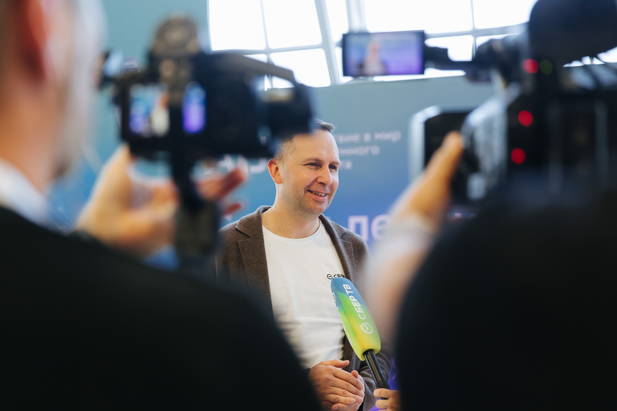 Сбер лекция по ИИ. Фотограф в Красноярске Любовь Малеева