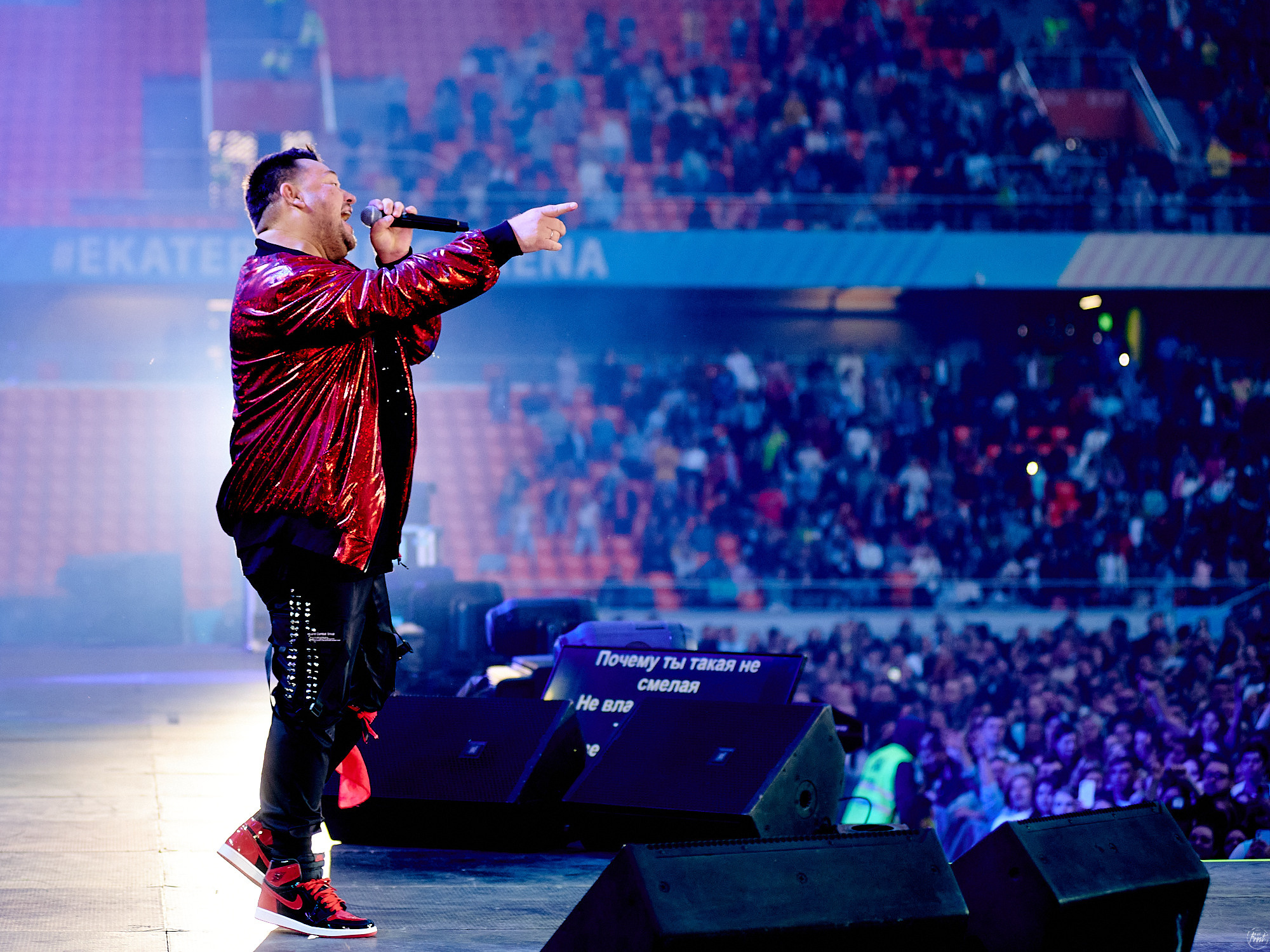 РУКИ ВВЕРХ!. Фотографии отовсюду и обо всем