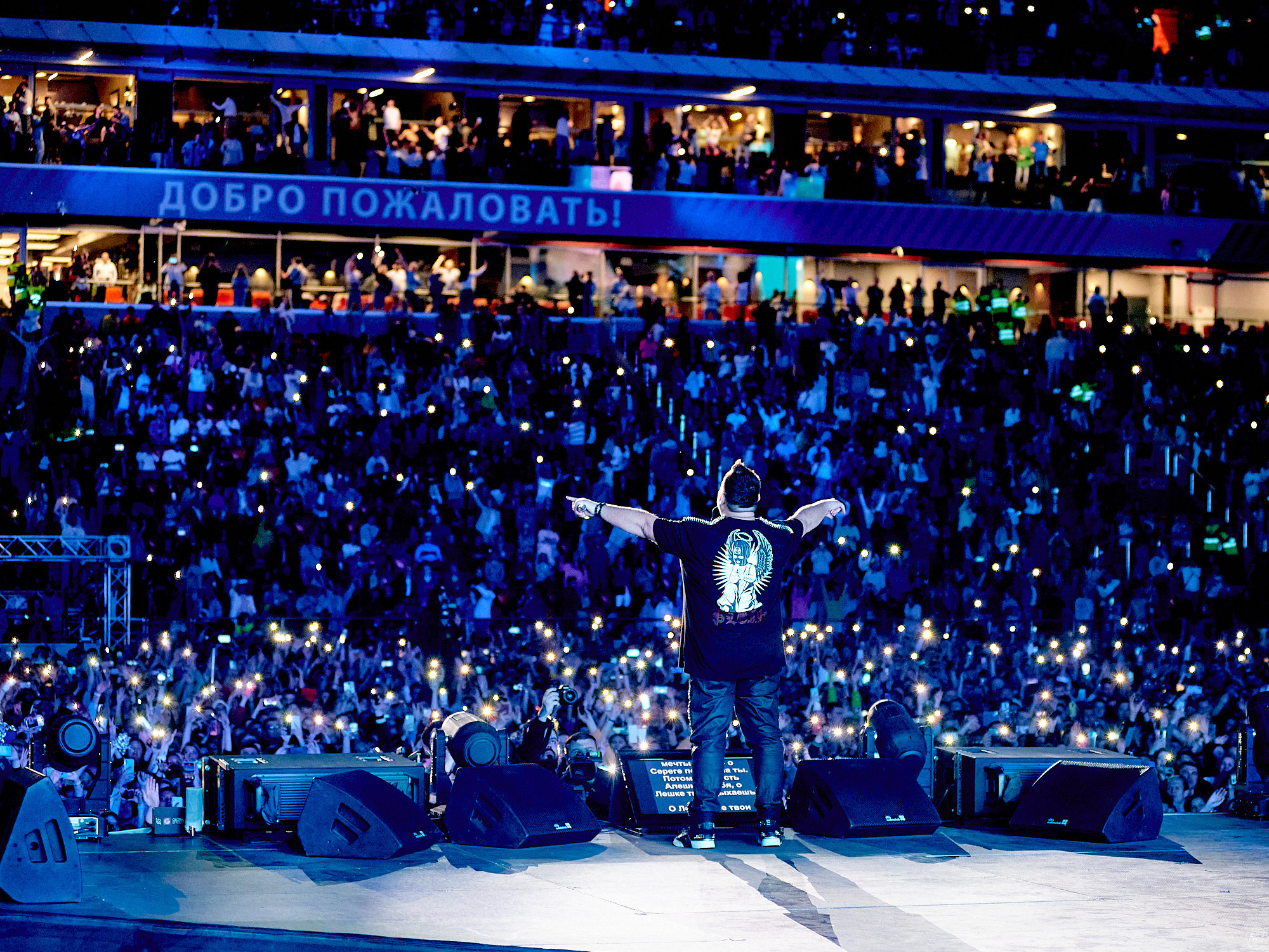 РУКИ ВВЕРХ!. Фотографии отовсюду и обо всем