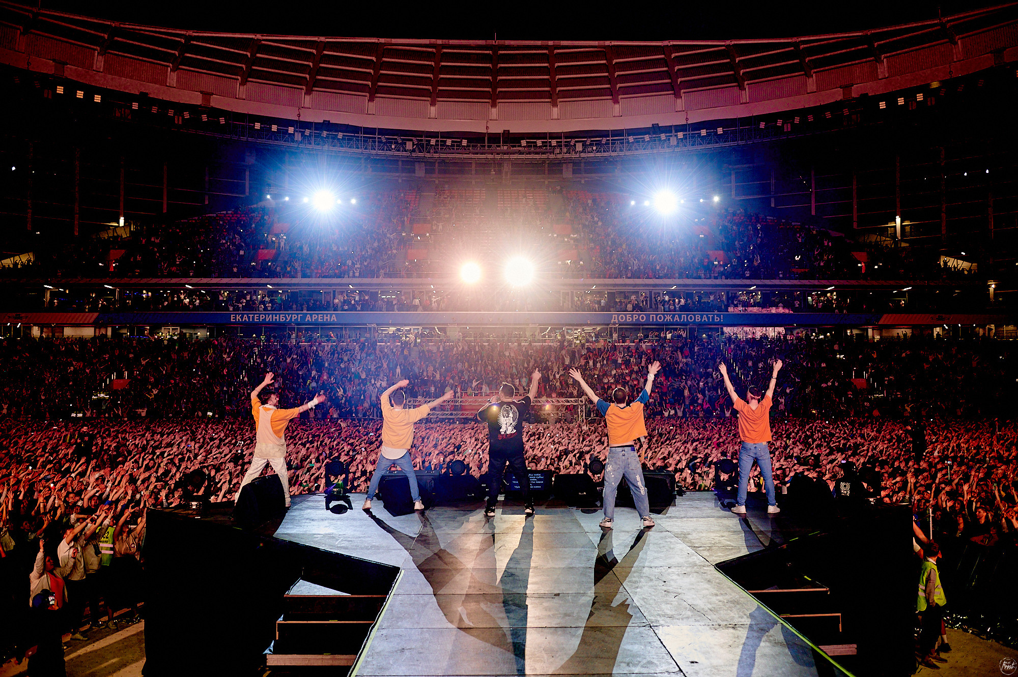 РУКИ ВВЕРХ!. Фотографии отовсюду и обо всем