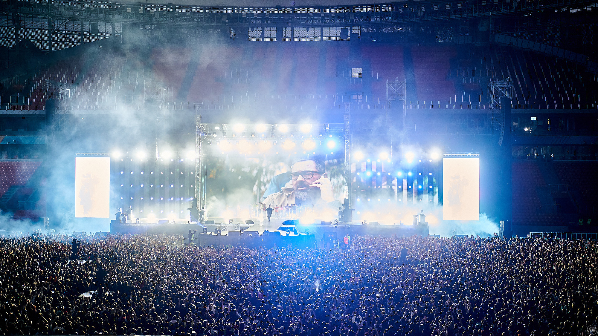 РУКИ ВВЕРХ!. Фотографии отовсюду и обо всем