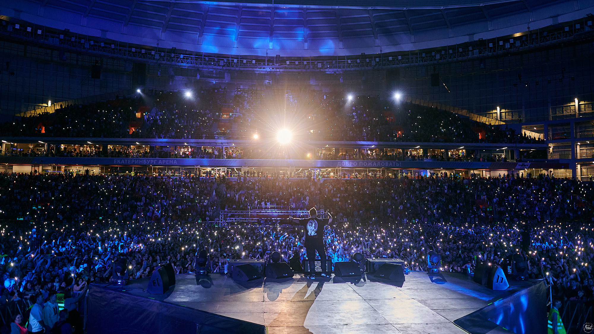 РУКИ ВВЕРХ!. Фотографии отовсюду и обо всем