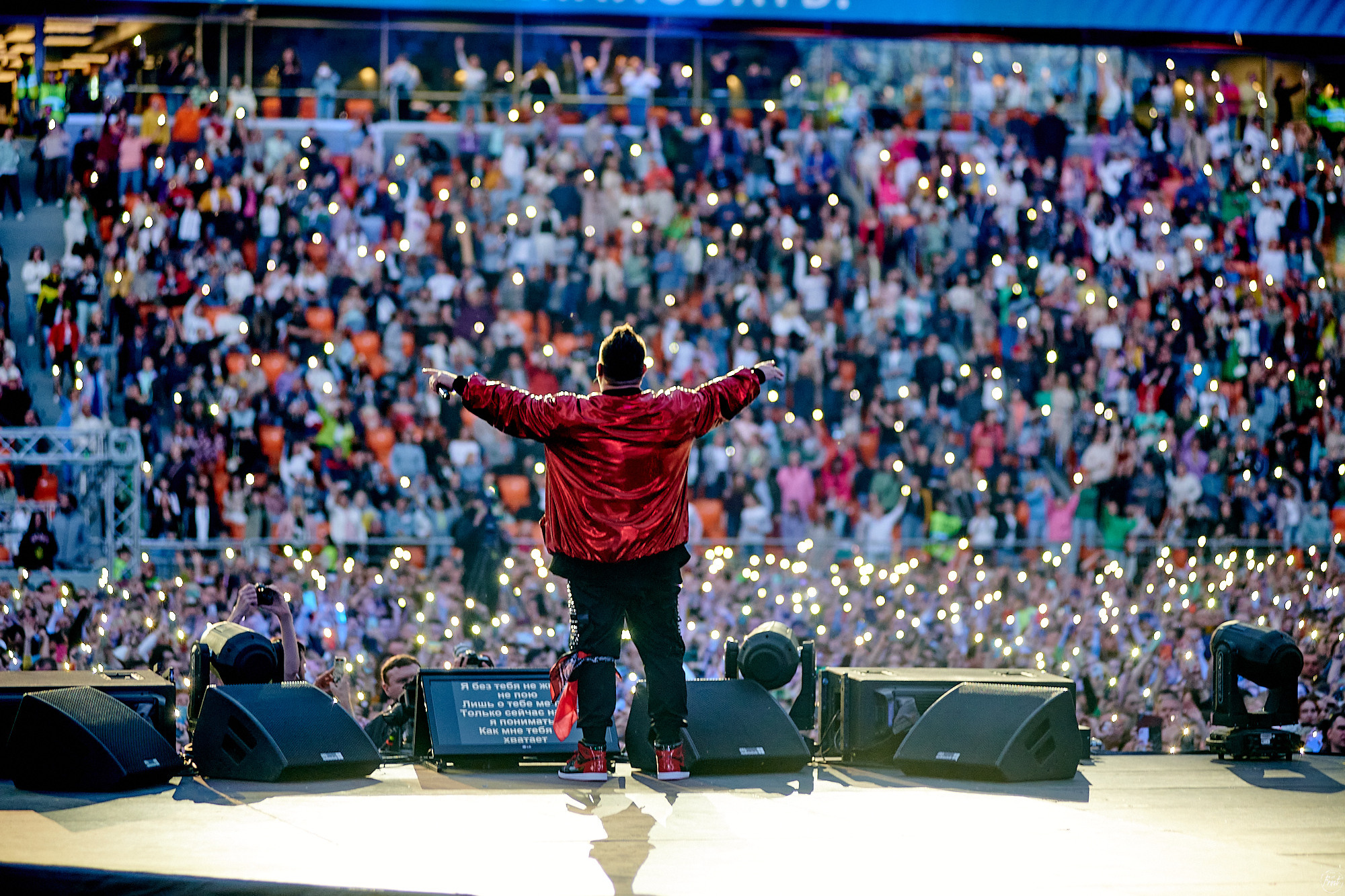 РУКИ ВВЕРХ!. Фотографии отовсюду и обо всем