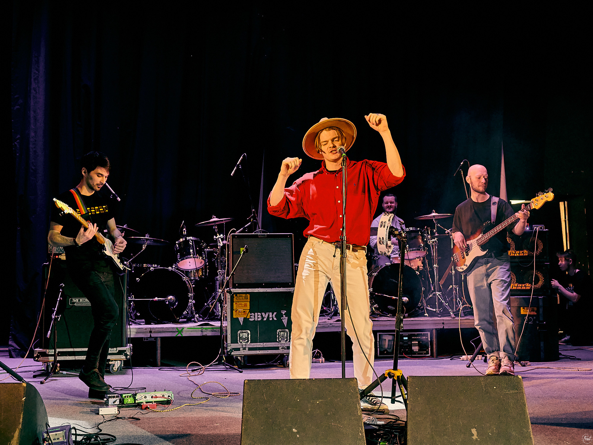 BRESDEN. Фотографии отовсюду и обо всем