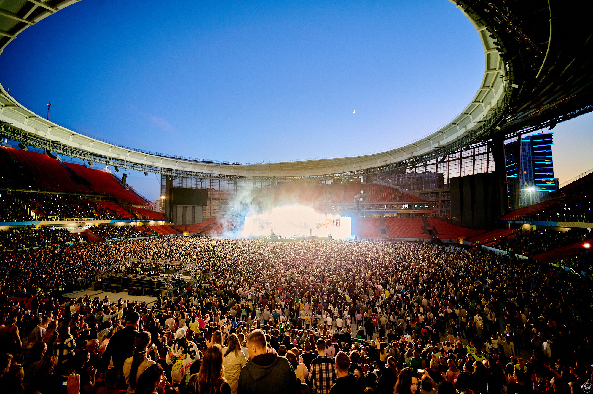 РУКИ ВВЕРХ!. Фотографии отовсюду и обо всем