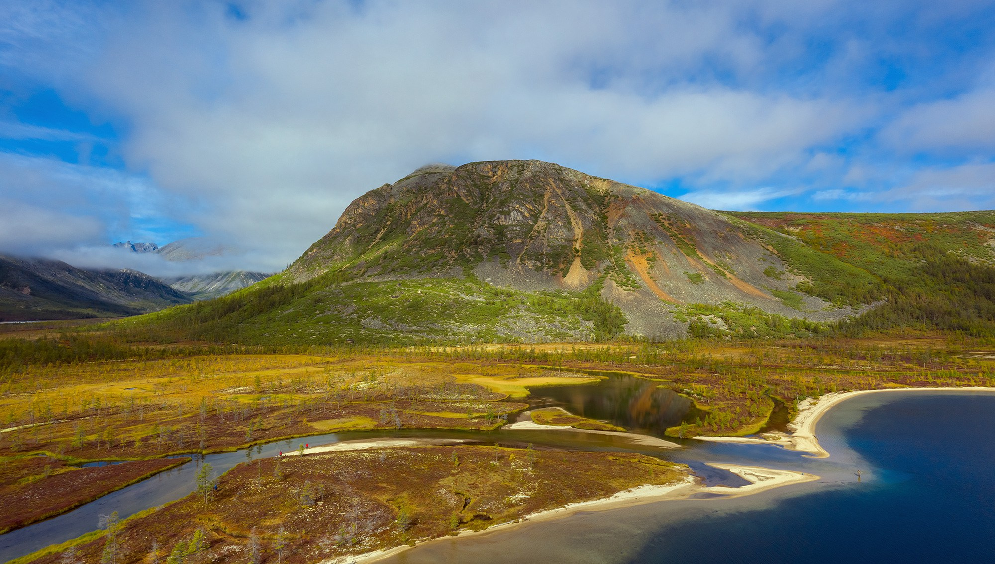 Магаданская область. ОЗЕРО ДЖЕКА ЛОНДОНА