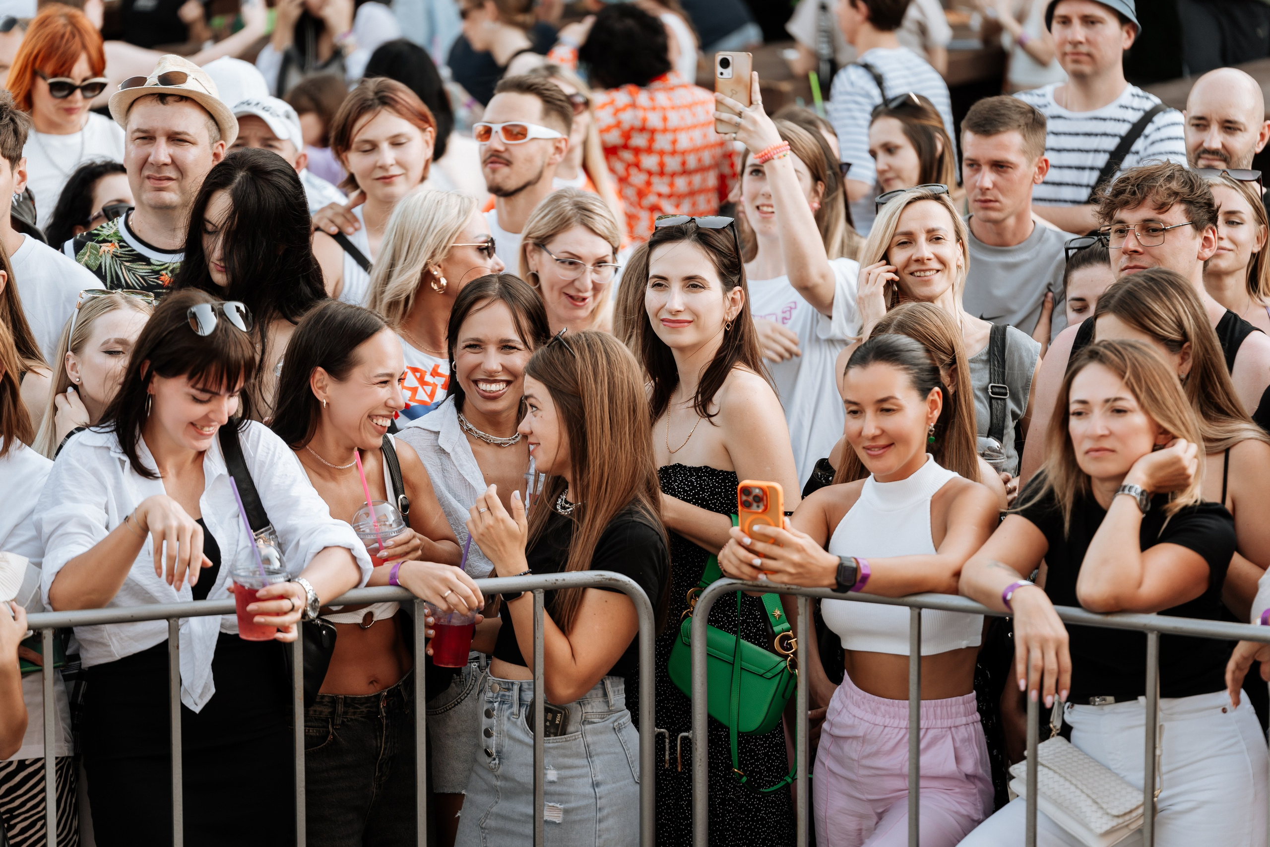 Artik&Asti • Feduk • Антоха MC • Chris Yank. Свадебный и репортажный, фуд фотограф в Новороссийске Евгений Александриди