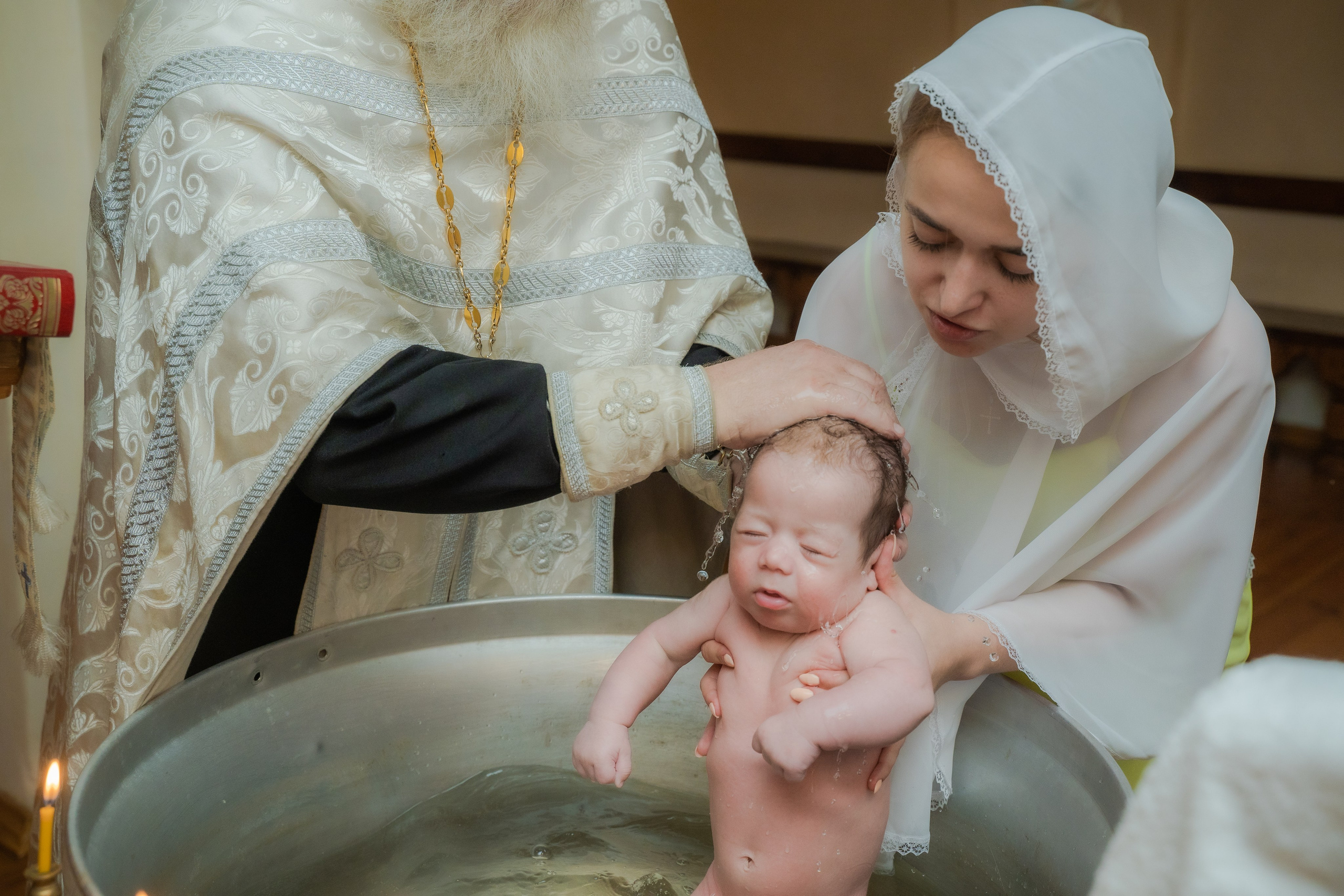 Фотосъемка крещения в Москве — сохранить таинство и создать фотокнигу