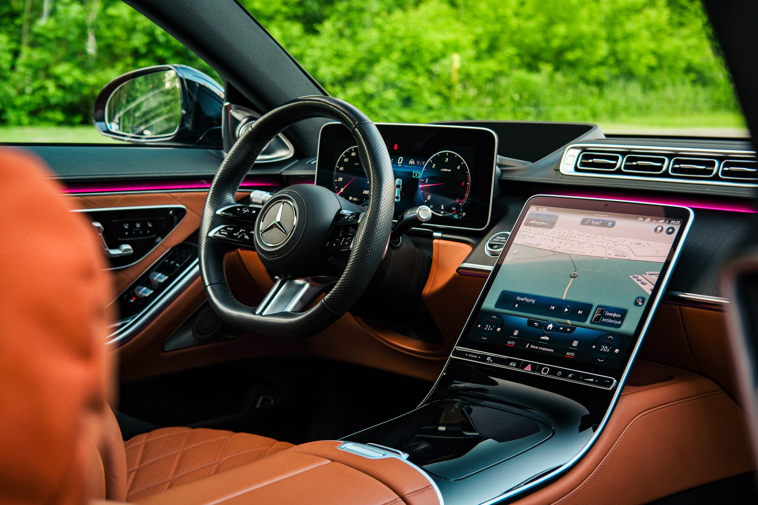 Профессиональная фотосессия Mercedes-Benz S-класс в&nbsp;Новосибирске. Автомобильный фотограф Чанчин Владимир: детальные снимки кузова, интерьера и&nbsp;динамики. Съемка автомобиля для продажи