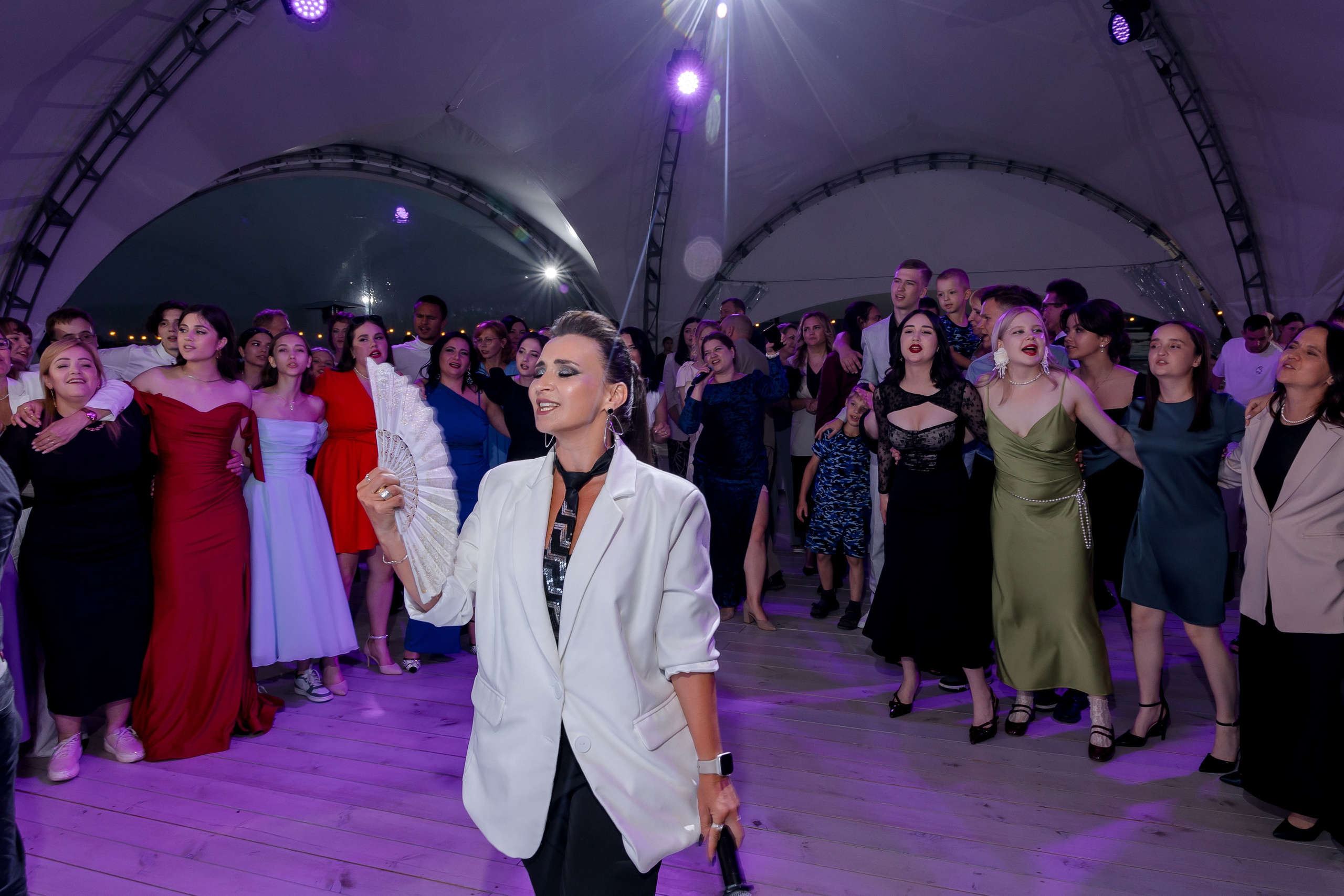 ВЫПУСКНОЙ White Place — Гимназия 52. Свадебный и семейный фотограф Динар Гильмутдинов